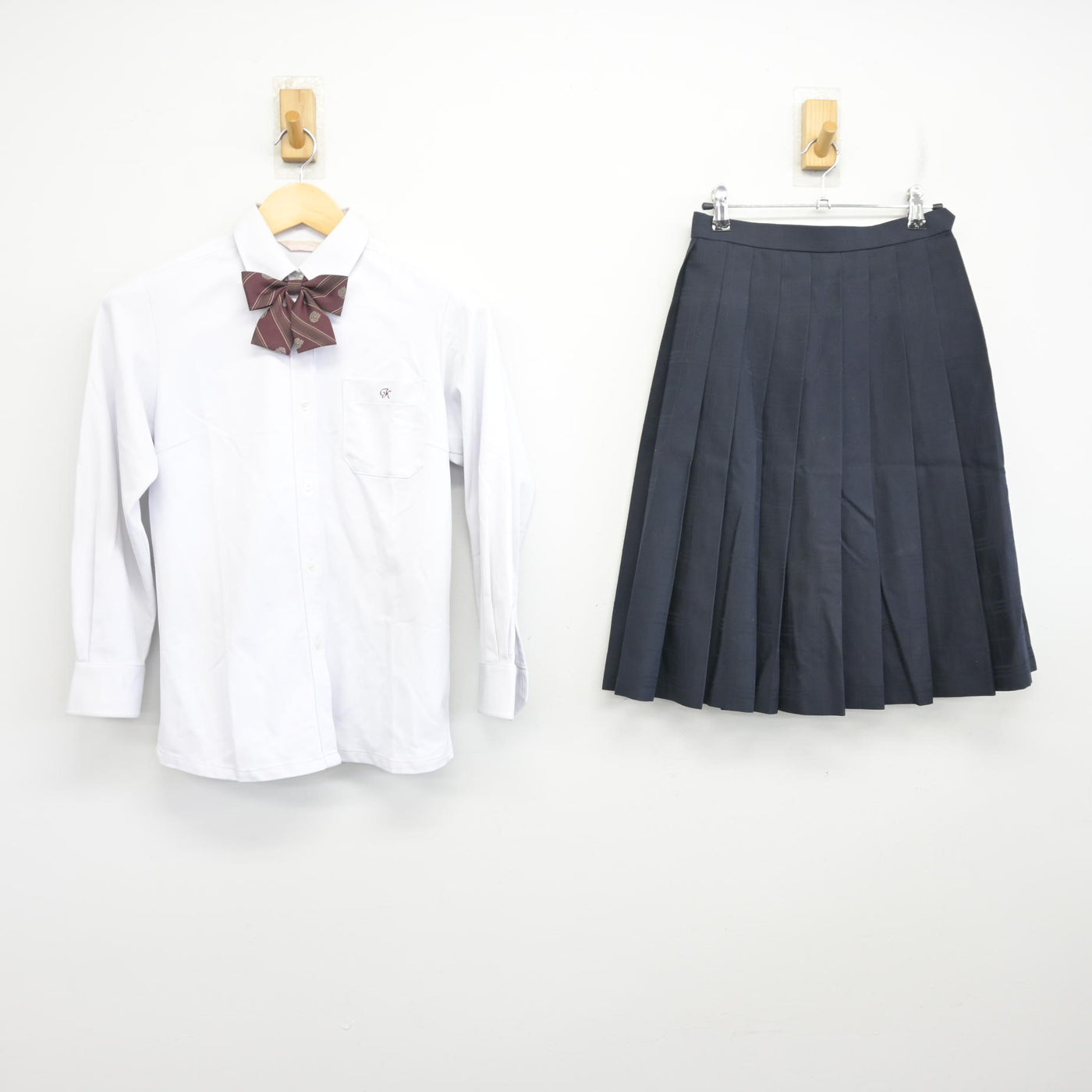 【中古】愛知県 刈谷北高等学校 女子制服 5点 (ブレザー・ニット・シャツ・スカート) sf098011
