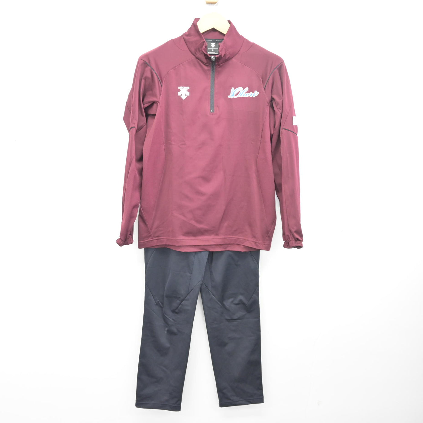 【中古】福岡県 福岡大学附属大濠高等学校 女子制服 2点 (ジャージ 上・ジャージ 下) sf098029