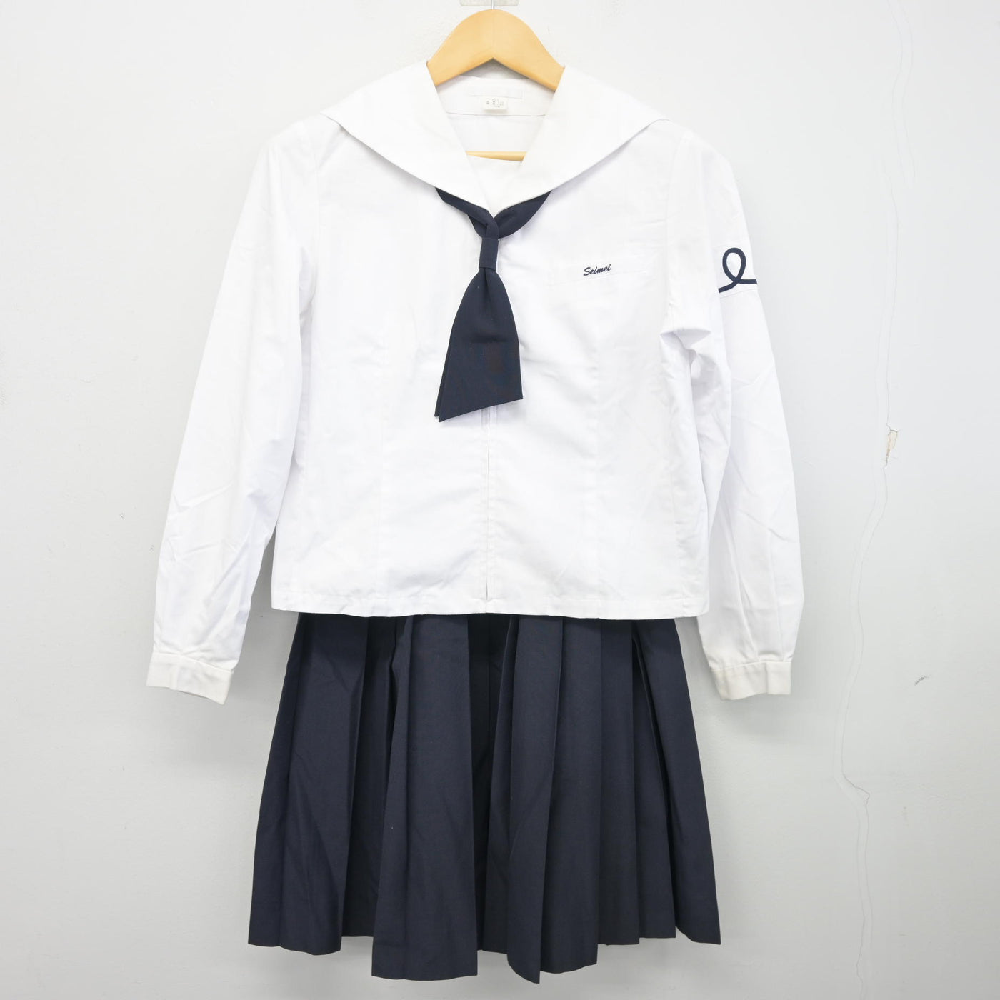 【中古】群馬県 伊勢崎清明高等学校 女子制服 3点 (セーラー服・スカート) sf098053