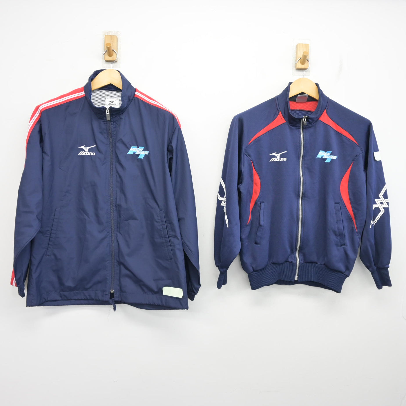 【中古】埼玉県 花咲徳栄高等学校 女子制服 2点 (ジャージ 上・その他アイテム) sf098064