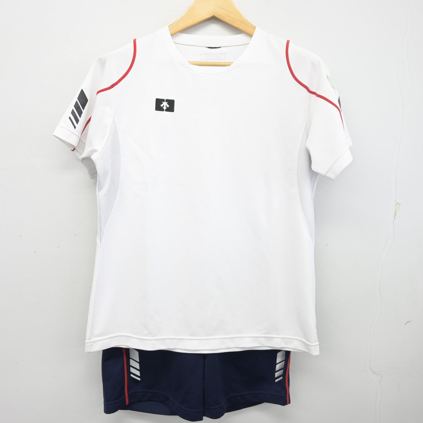 【中古】香川県 高松第一高等学校 女子制服 2点 (体操服 上・体操服 下) sf098069