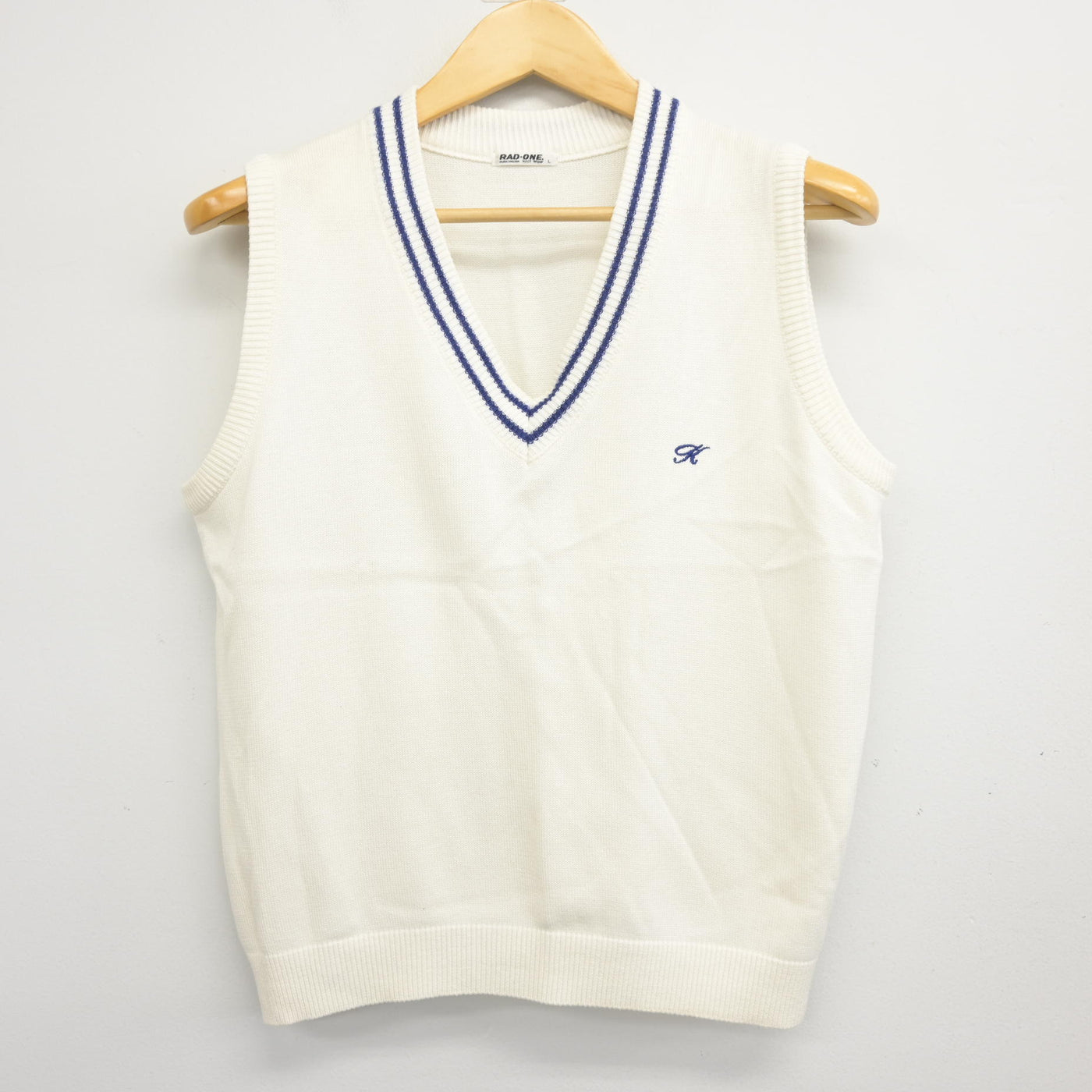 【中古】福岡県 古賀竟成館高等学校 女子制服 2点 (ニットベスト・シャツ) sf098082