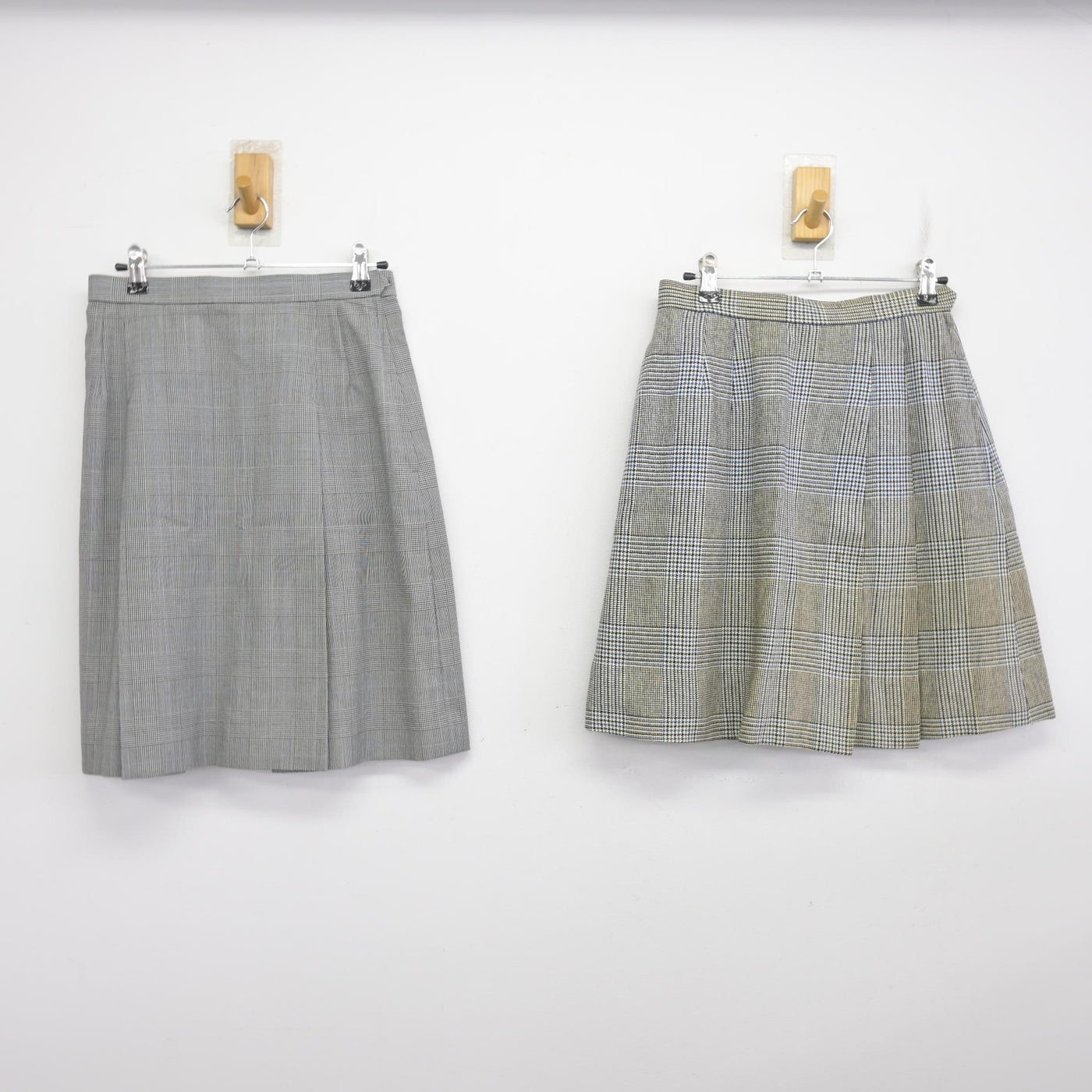 【中古】神奈川県 山手学院高等学校 女子制服 3点 (ブレザー・スカート・スカート) sf098103
