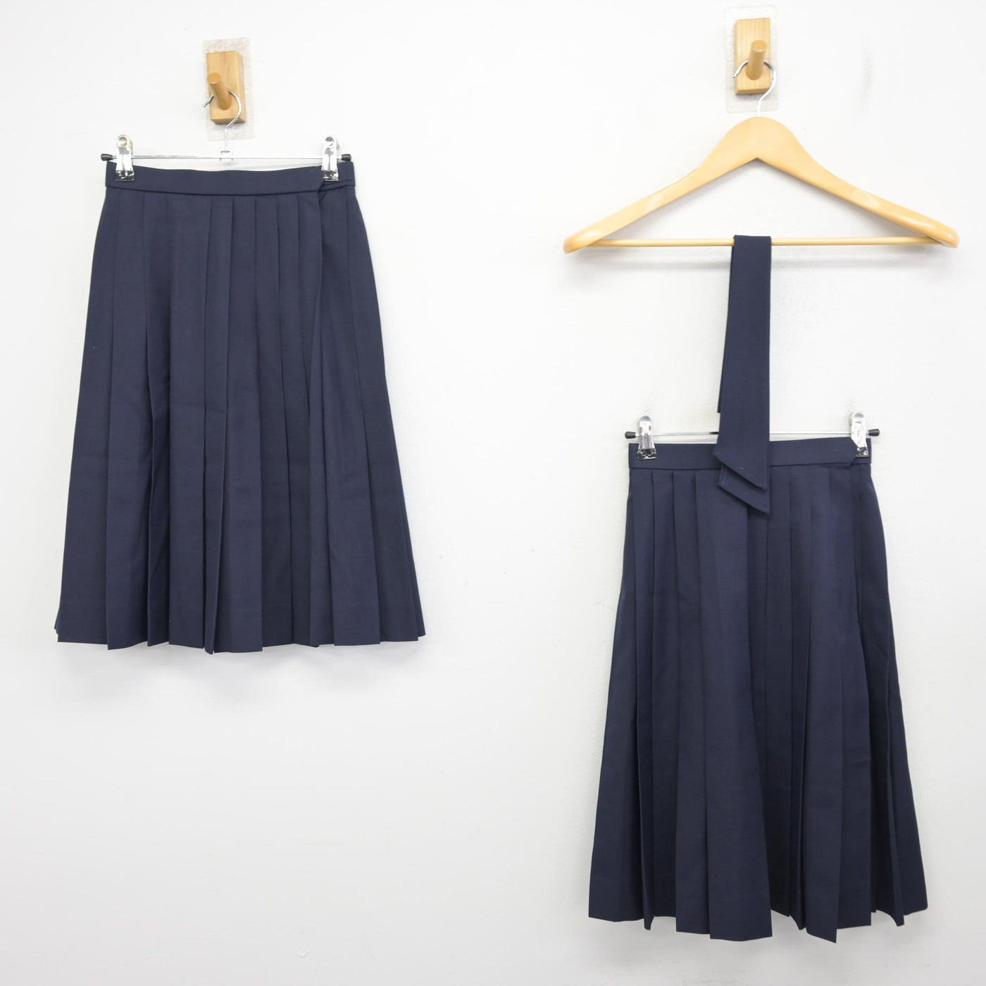 【中古】東京都 豊島岡女子学園高等学校 女子制服 3点 (スカート) sf098105