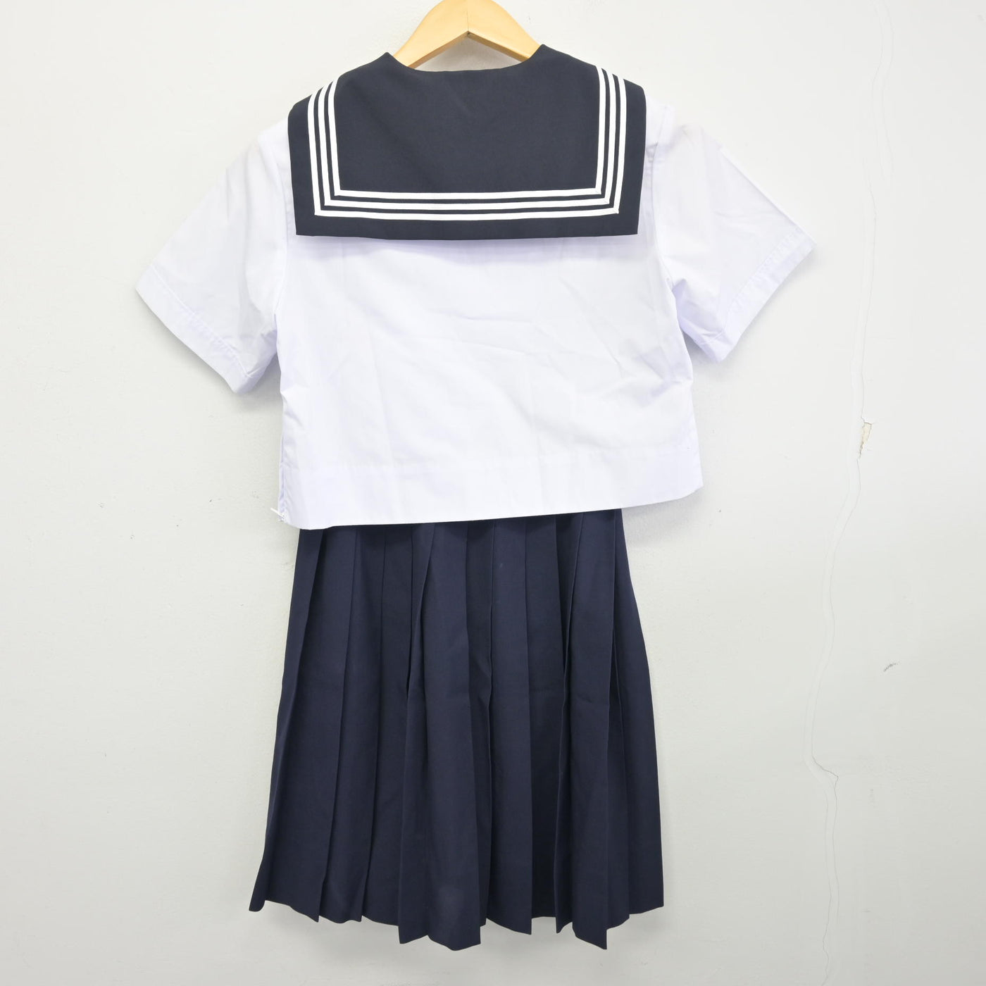 【中古】広島県 広島皆実高等学校 女子制服 3点 (セーラー服・スカート) sf098108