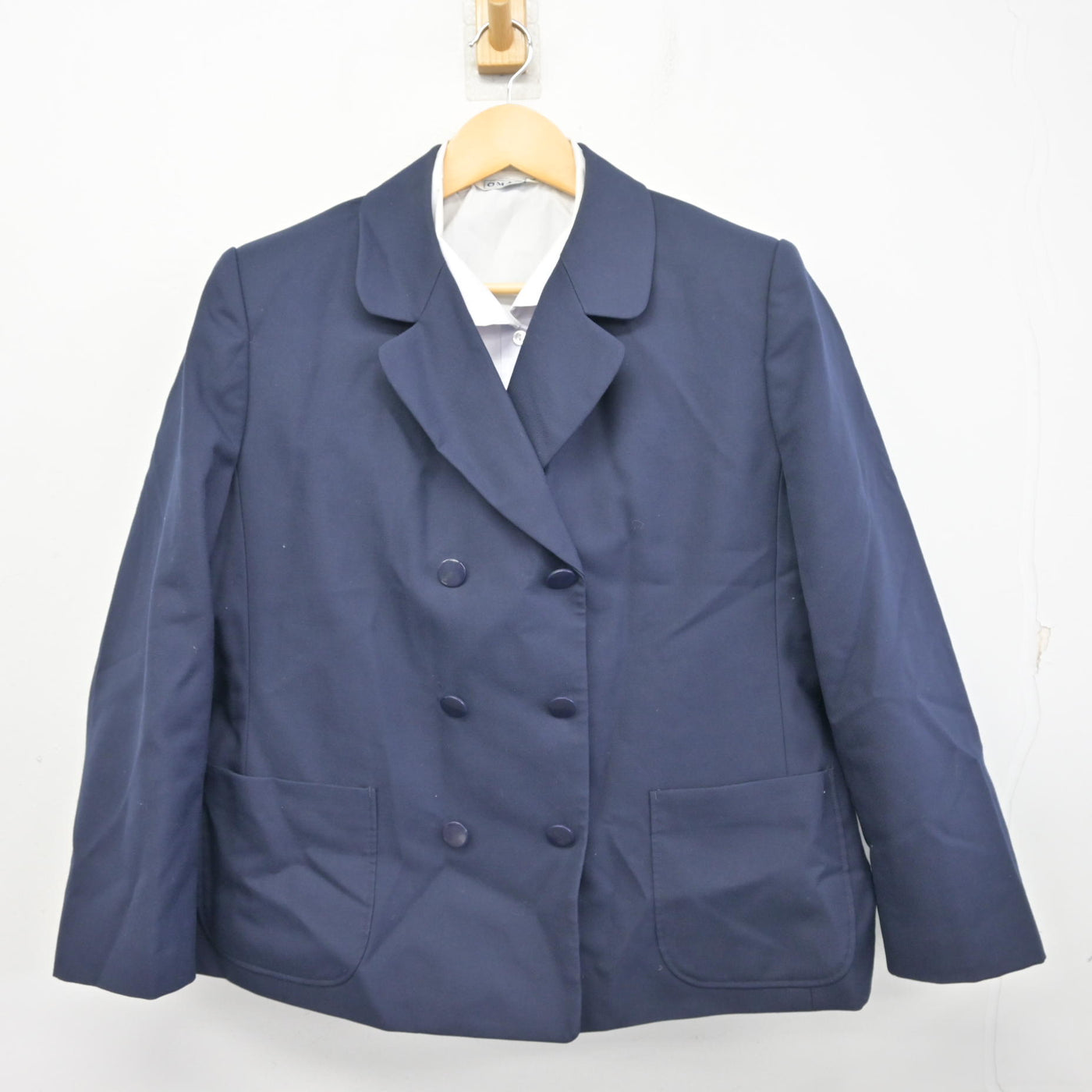 【中古】佐賀県 成章中学校 女子制服 2点 (ブレザー・シャツ) sf098115