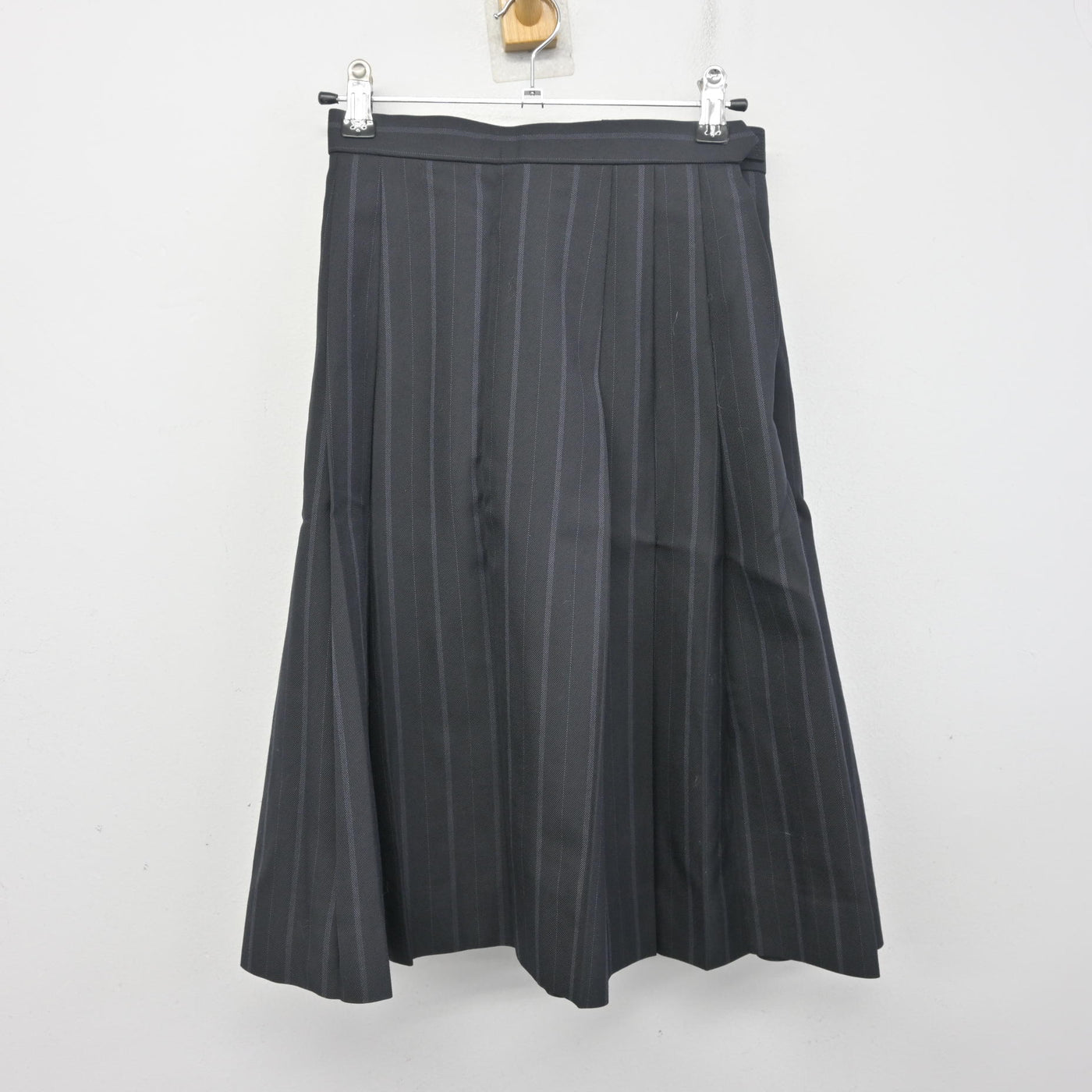 【中古】埼玉県 久喜高等学校 女子制服 2点 (ブレザー・スカート) sf098135