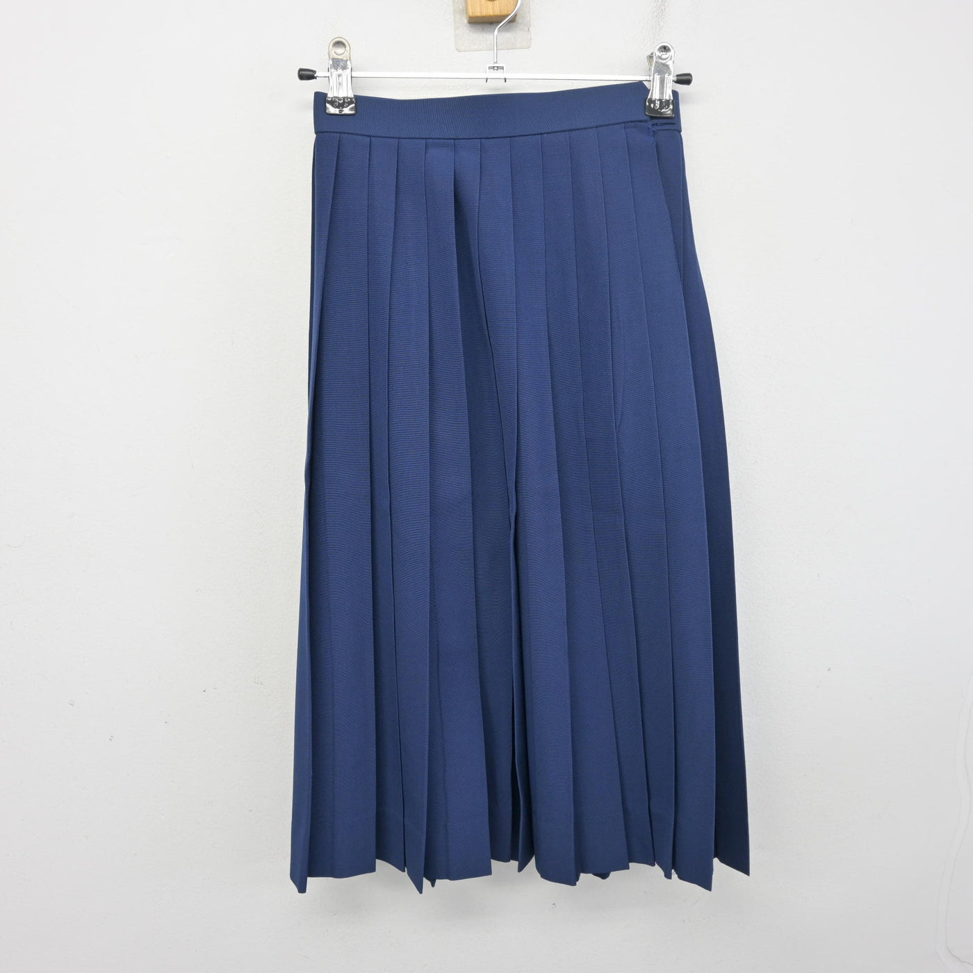 【中古】愛知県 愛知淑徳高等学校 女子制服 2点 (ニット・スカート) sf098170