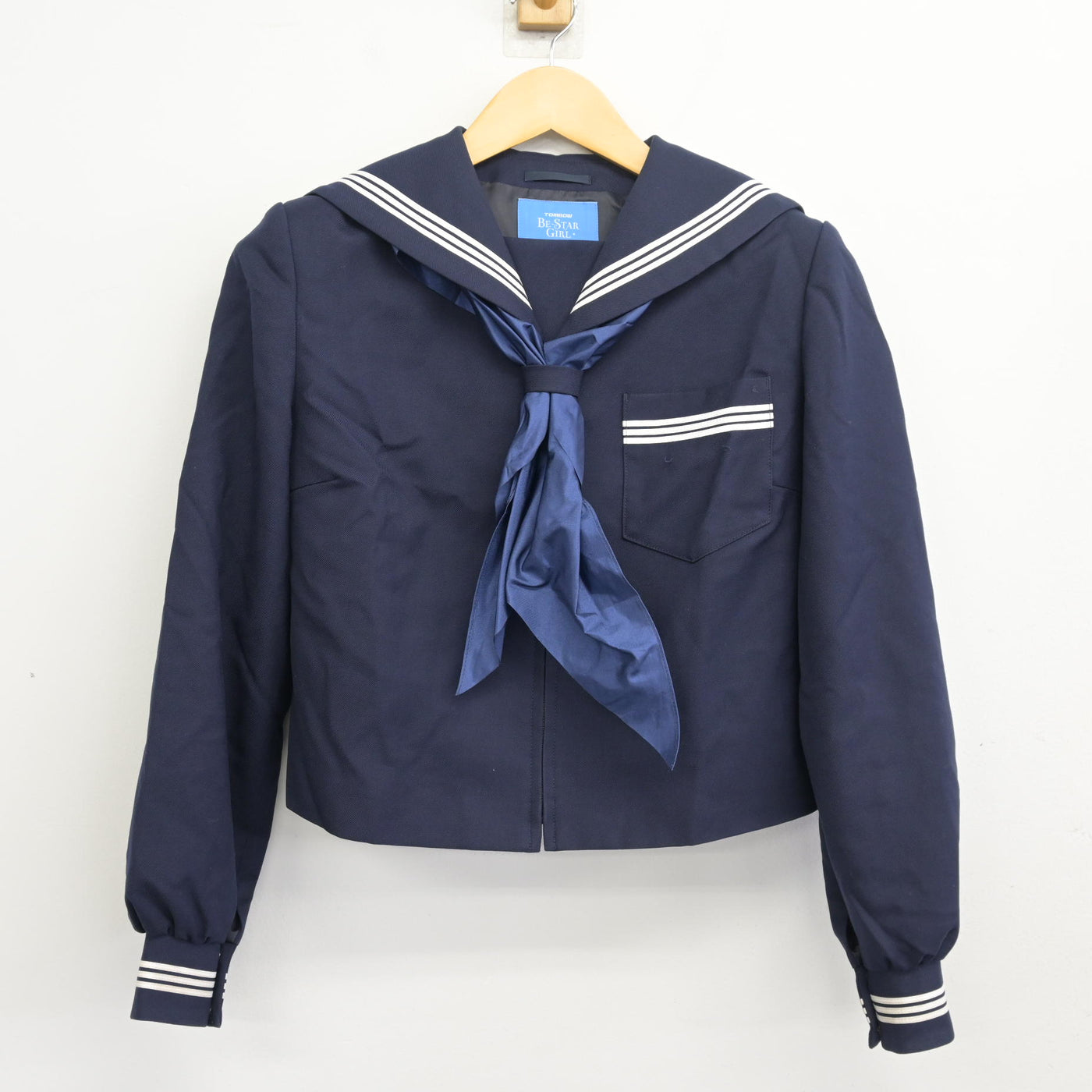 【中古】兵庫県 平岡中学校 女子制服 4点 (セーラー服・スカート) sf098179