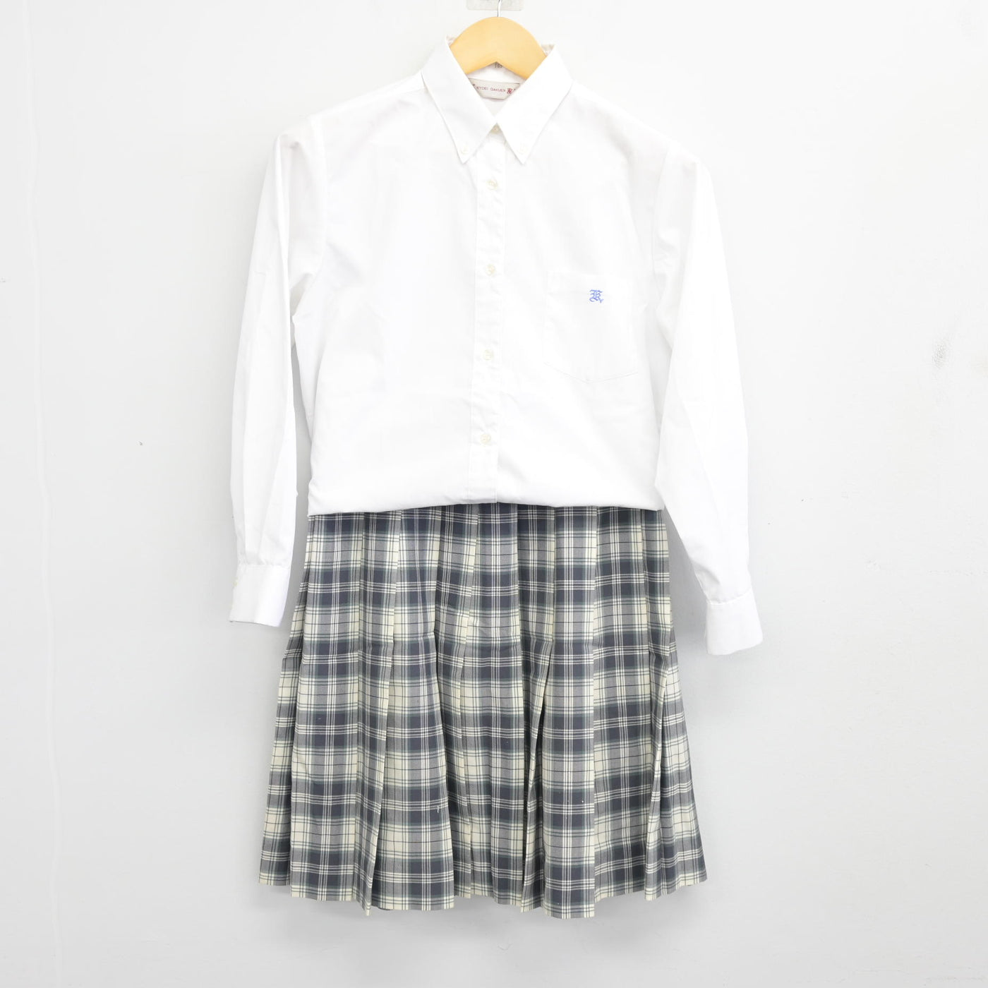 【中古】東京都 共栄学園中学高等学校 女子制服 3点 (ニット・シャツ・スカート) sf098181