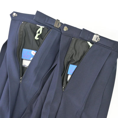 【中古】 学校名不明 女子制服 2点 (スカート・スカート) sf098187