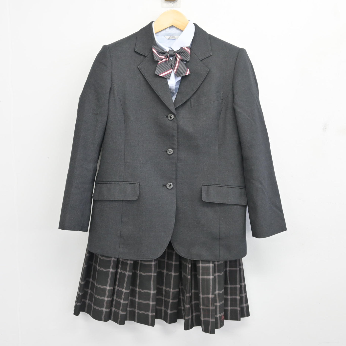 【中古】千葉県 流山おおたかの森高等学校 女子制服 4点 (ブレザー・シャツ・スカート) sf098193