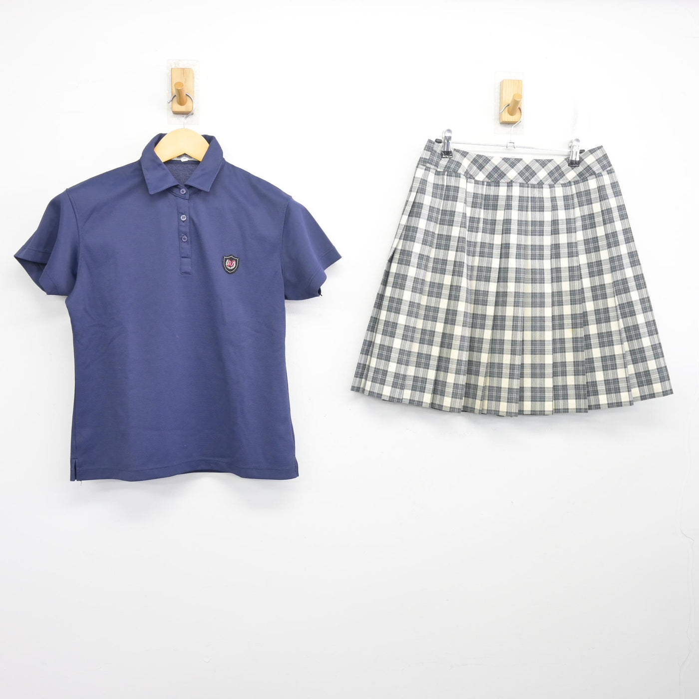 【中古】東京都 日本大学豊山女子高等学校/旧制服 女子制服 2点 (シャツ・スカート) sf098226