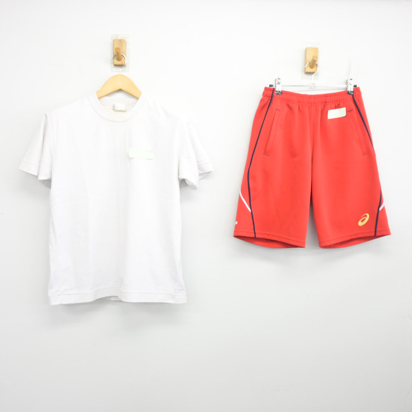 【中古】千葉県 流山おおたかの森高等学校 女子制服 2点 (体操服 上・体操服 下) sf098237