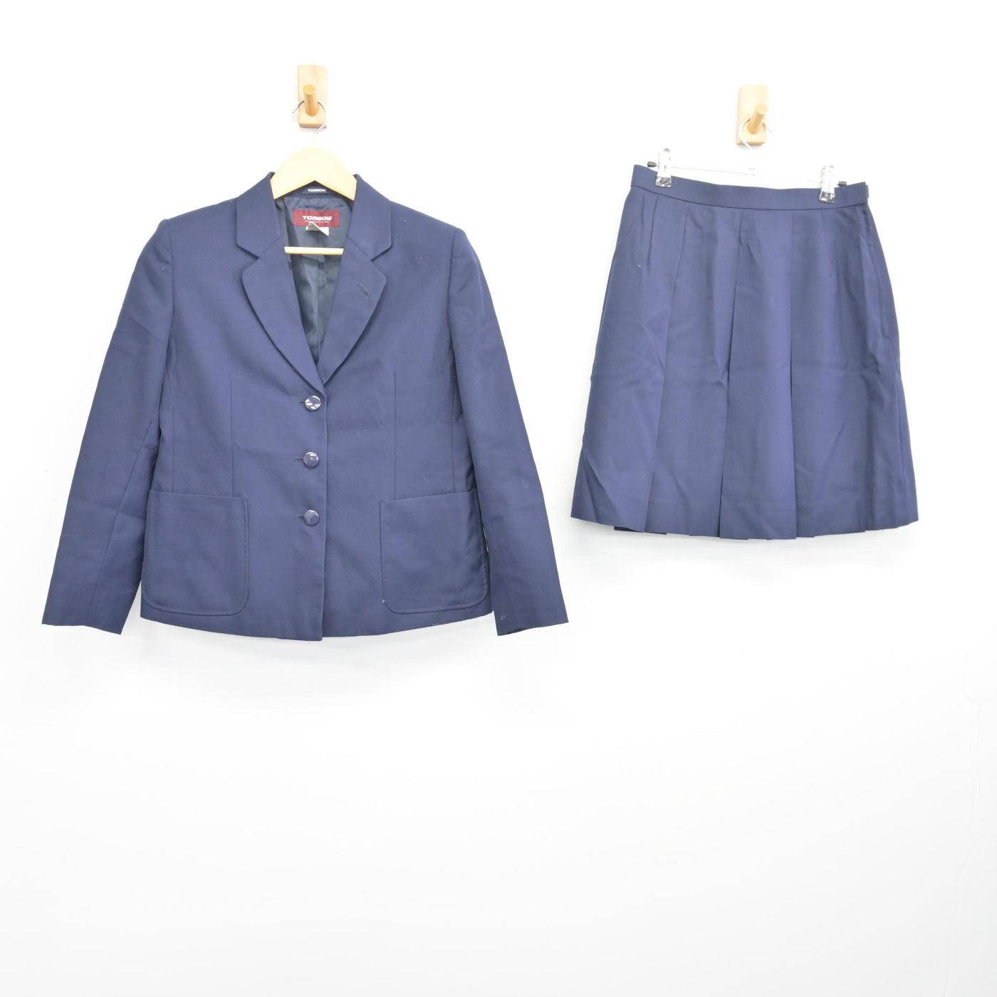 【中古】神奈川県 横須賀高等学校 女子制服 2点 (ブレザー・スカート) sf098240