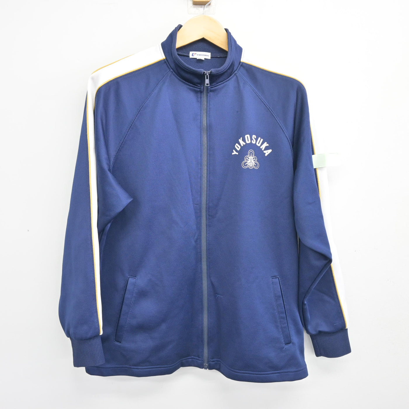 【中古】神奈川県 横須賀高等学校 女子制服 2点 (ジャージ 上・体操服 上) sf098242