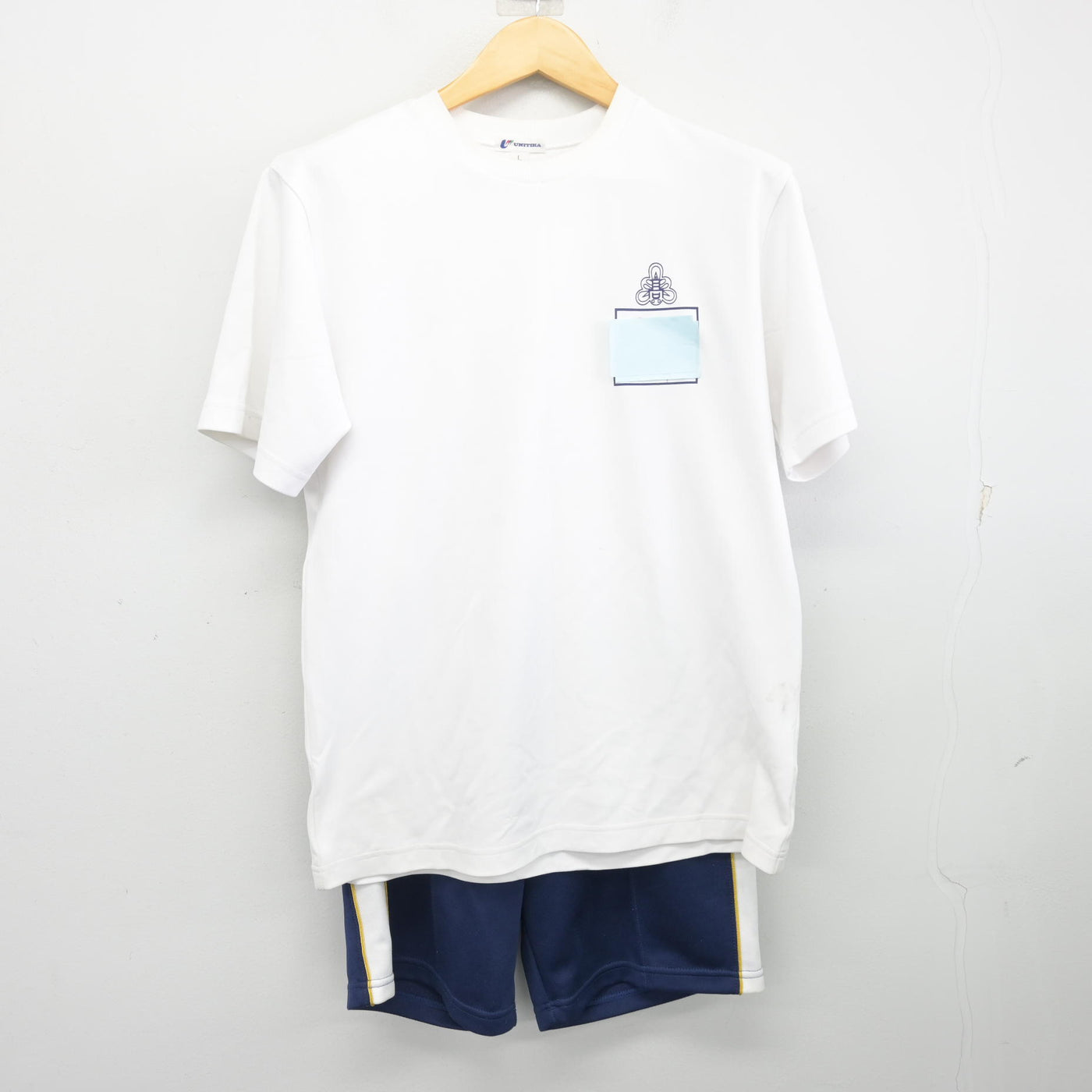 【中古】神奈川県 横須賀高等学校 女子制服 2点 (体操服 上・体操服 下) sf098243