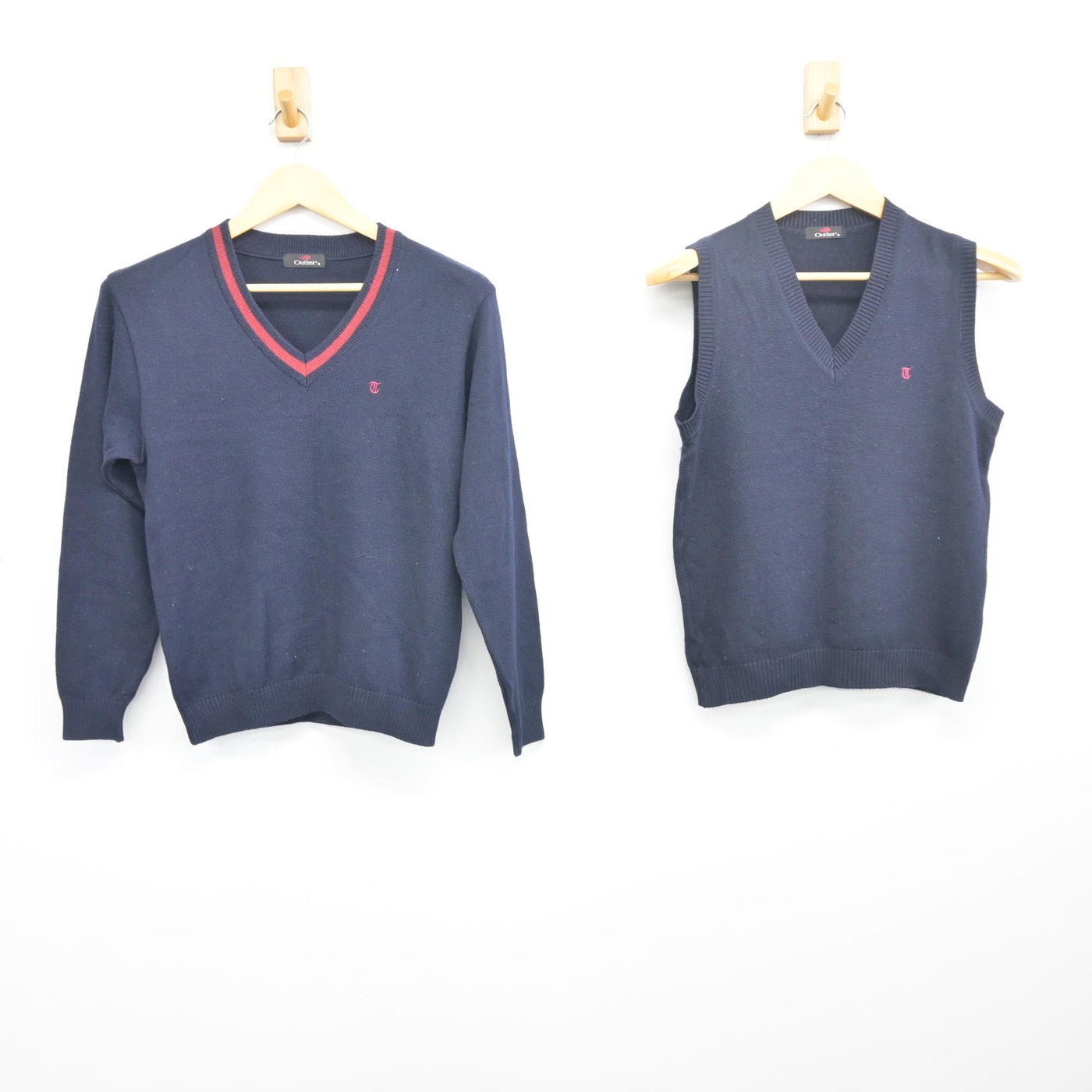【中古】愛知県 名古屋経済大学高蔵高等学校 女子制服 2点 (ニット・ニットベスト) sf098249