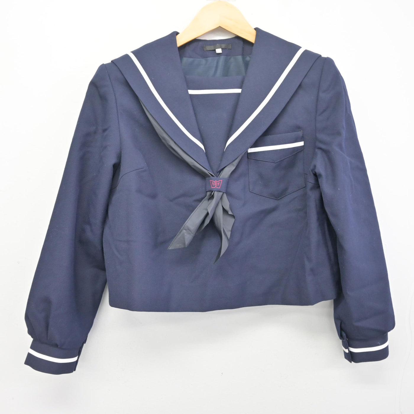 【中古】宮崎県 宮崎西中学校 女子制服 3点 (セーラー服・スカート) sf098283