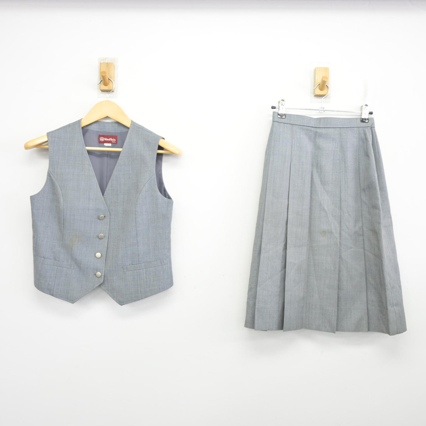 【中古】千葉県 村上中学校 女子制服 3点 (ブレザー・ベスト・スカート) sf098301