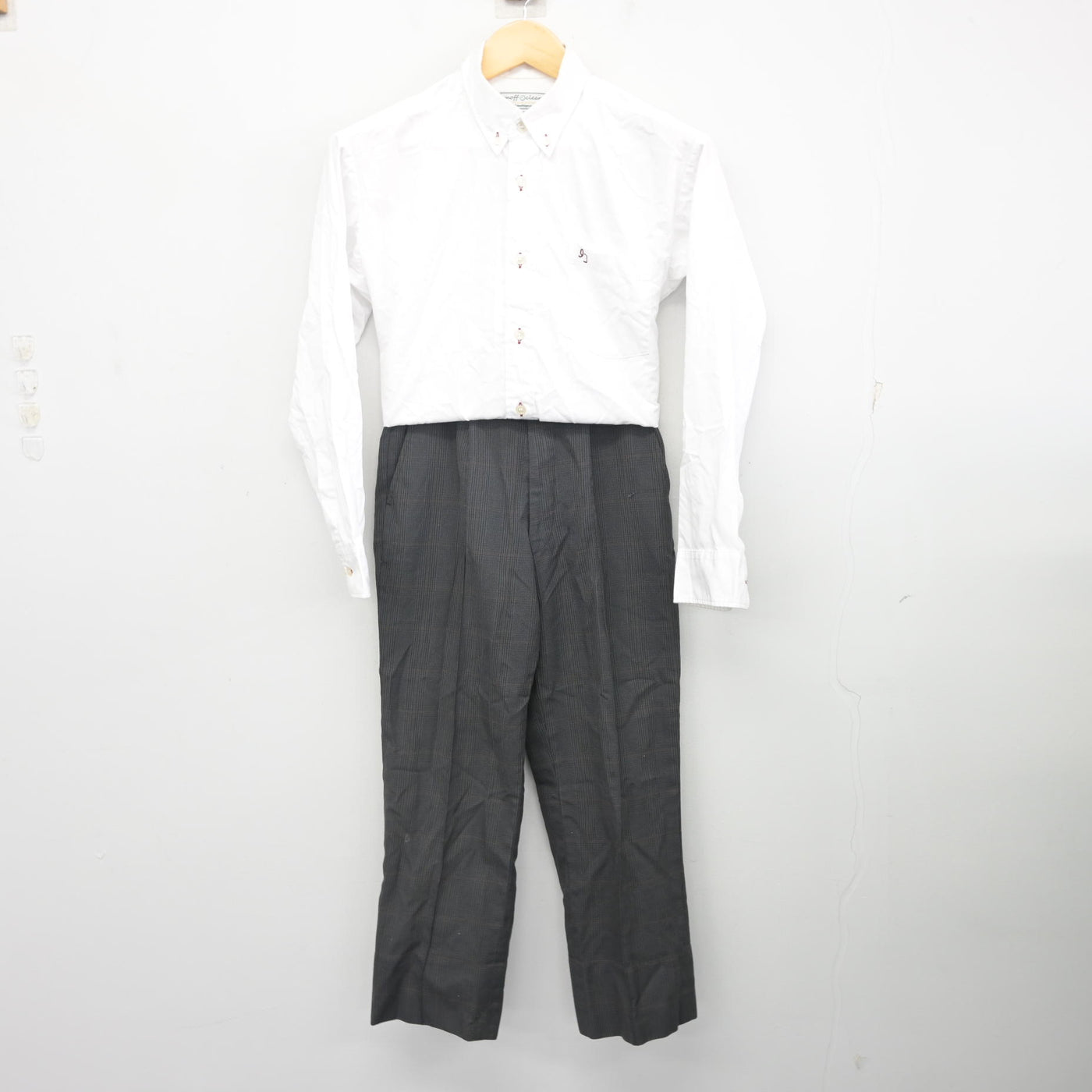 【中古】大阪府 泉尾工業高等学校 男子制服 4点 (ブレザー・シャツ・ズボン) sf098323