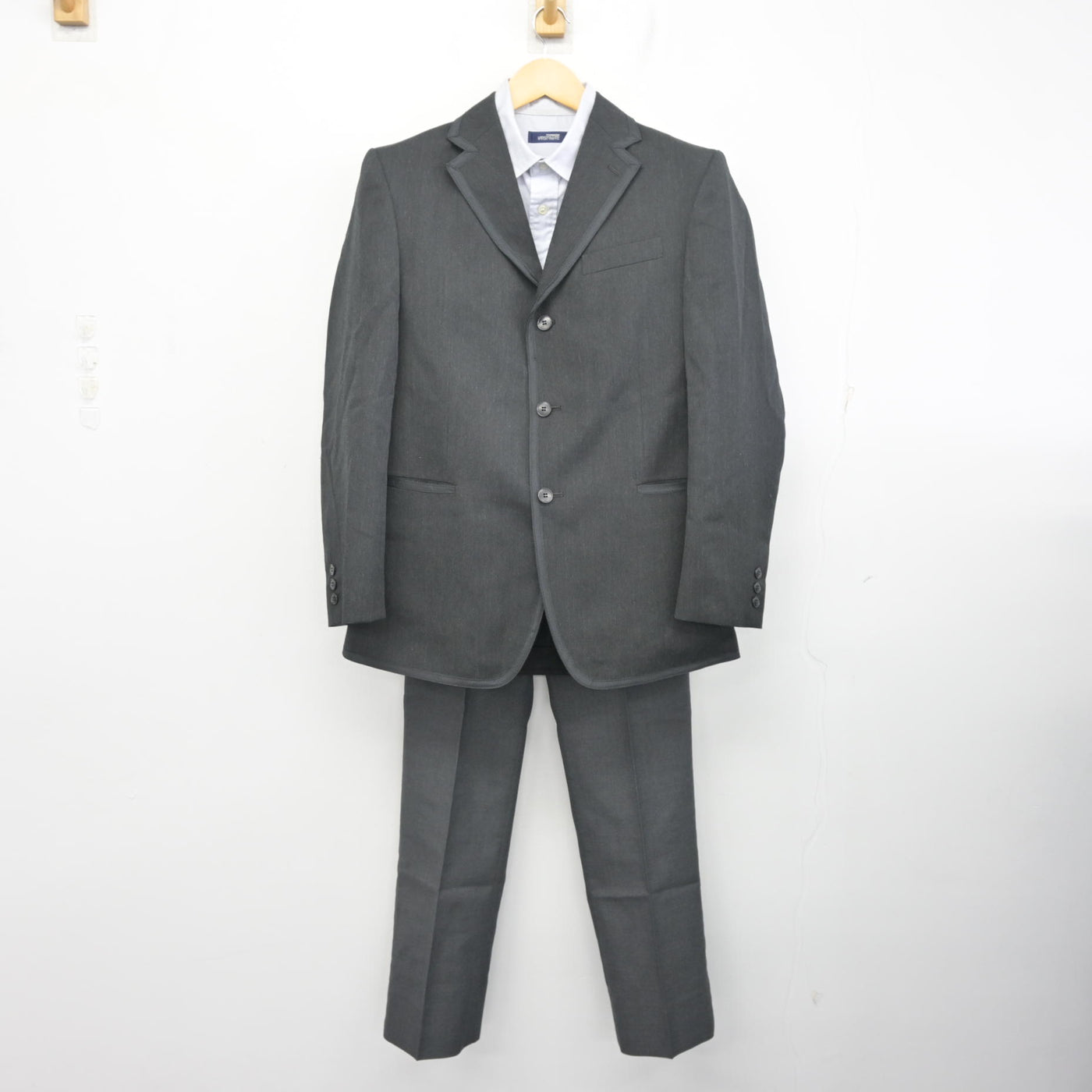 【中古】東京都 かえつ有明中・高等学校 男子制服 5点 (ブレザー・シャツ・ズボン) sf098340