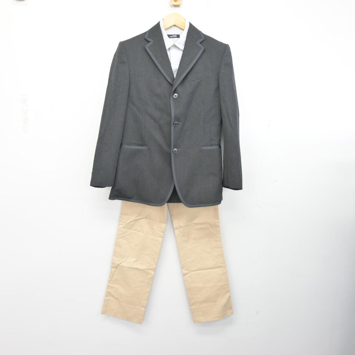 【中古】東京都 かえつ有明中・高等学校 男子制服 3点 (ブレザー・シャツ・ズボン) sf098341