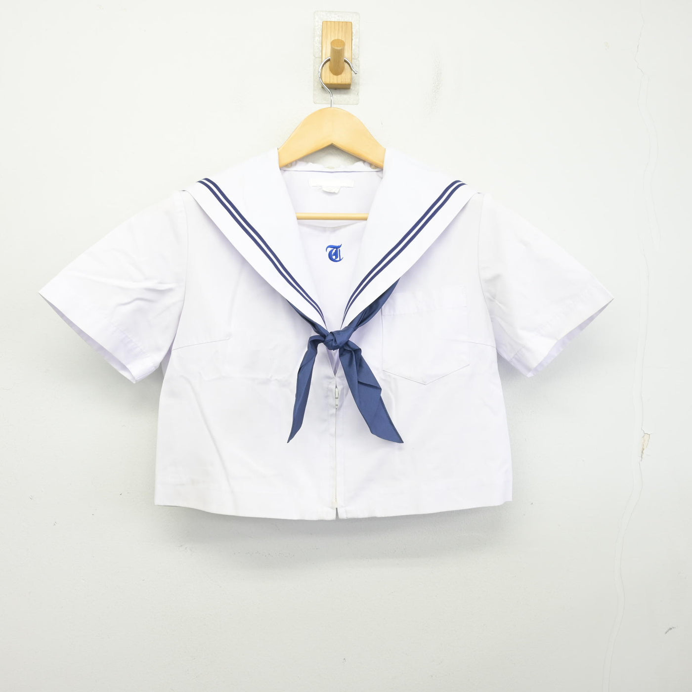 【中古】三重県 多度中学校 女子制服 3点 (セーラー服・スカート) sf098350