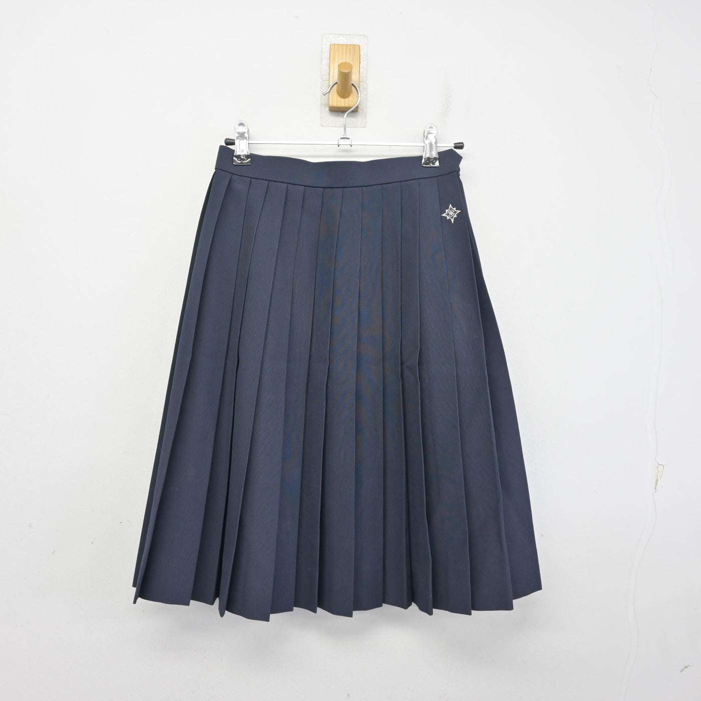 【中古】三重県 多度中学校 女子制服 3点 (セーラー服・スカート) sf098350