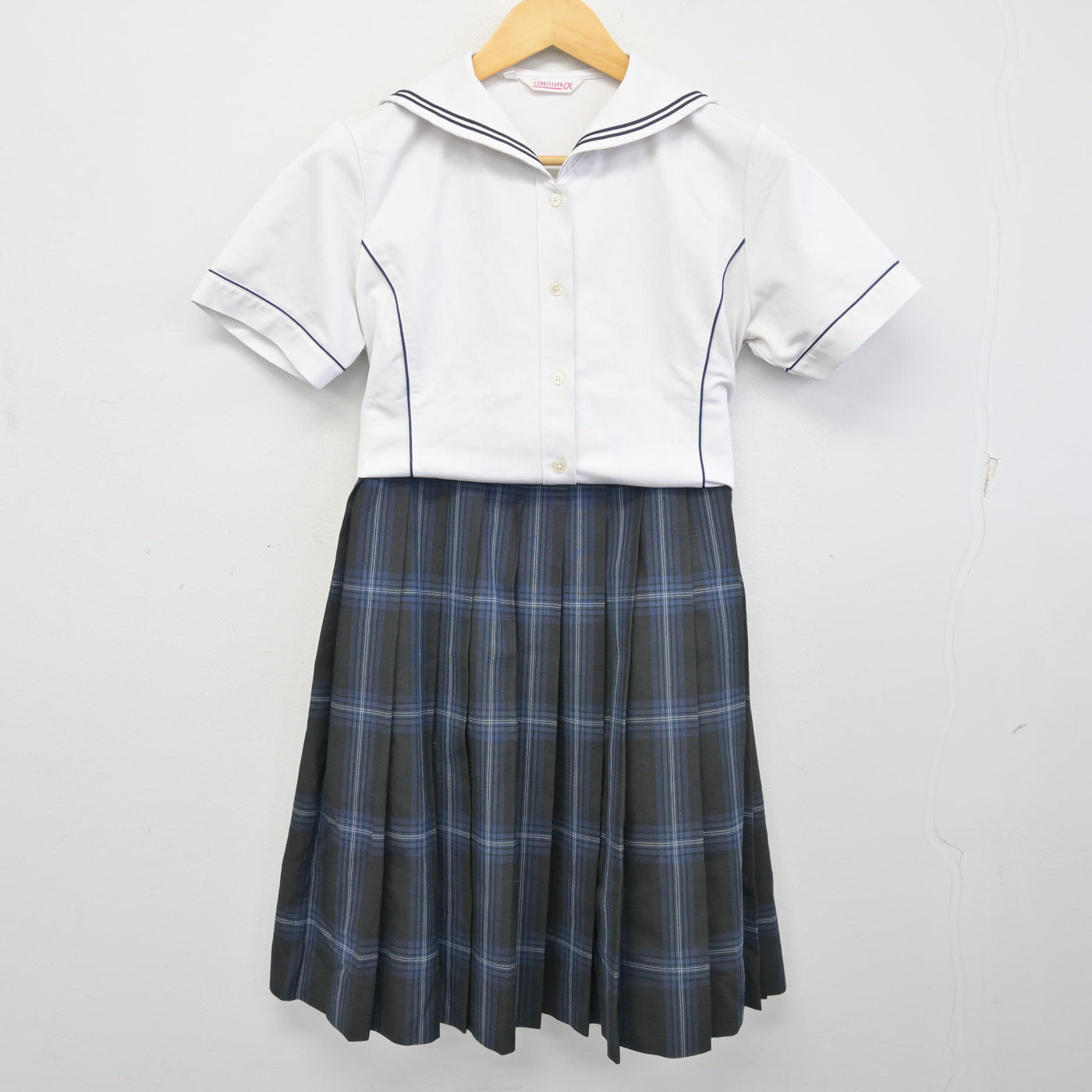 【中古】大分県 日本文理大学附属高等学校 女子制服 2点 (セーラー服・スカート) sf098440
