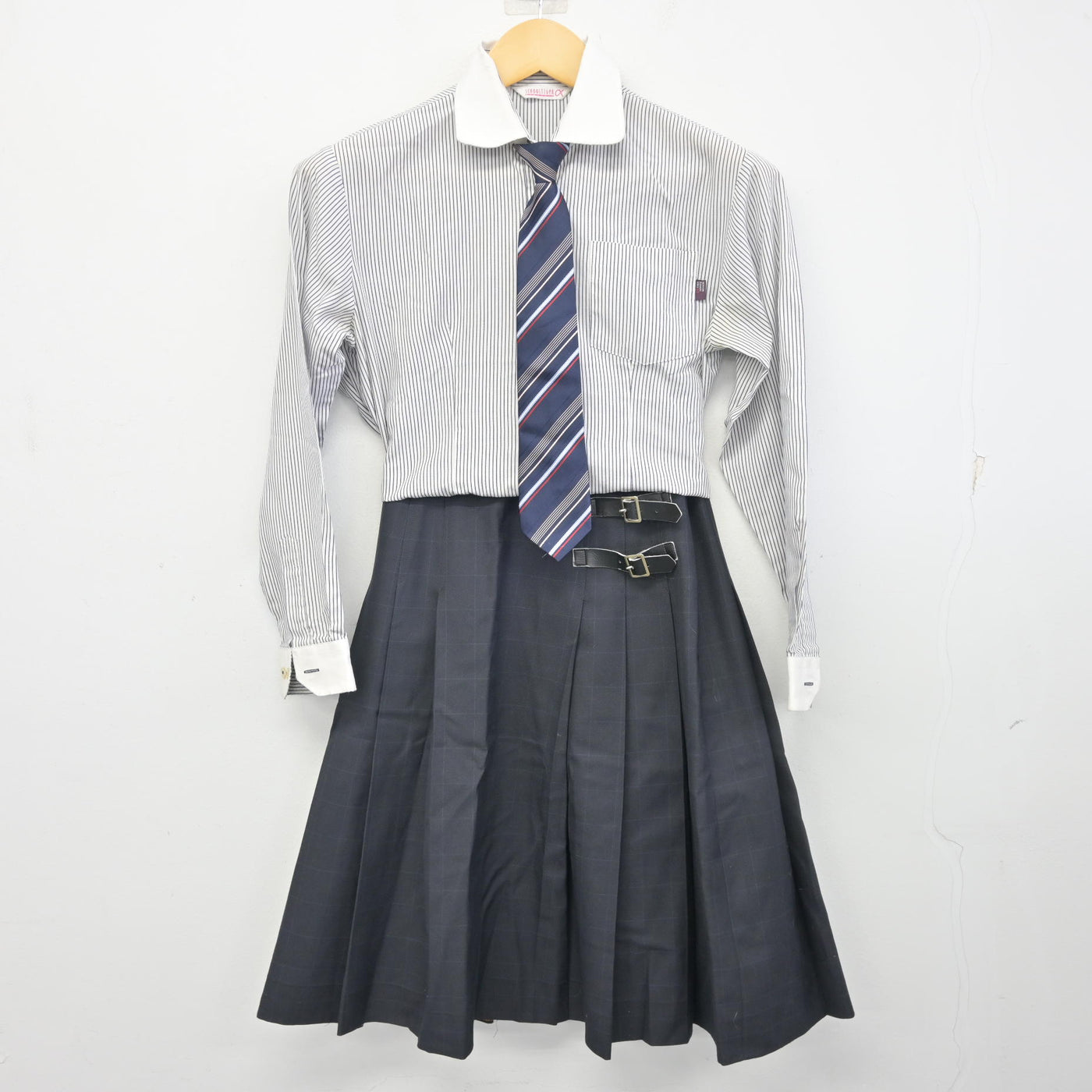 【中古】大分県 日本文理大学附属高等学校 女子制服 3点 (シャツ・スカート) sf098443