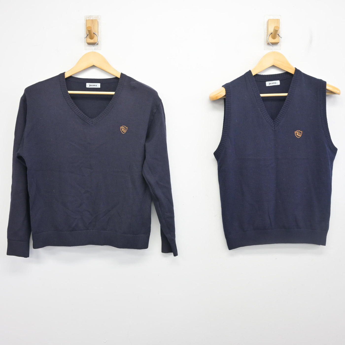 【中古】神奈川県 立花学園高等学校 女子制服 2点 (ニット・ニットベスト) sf098450