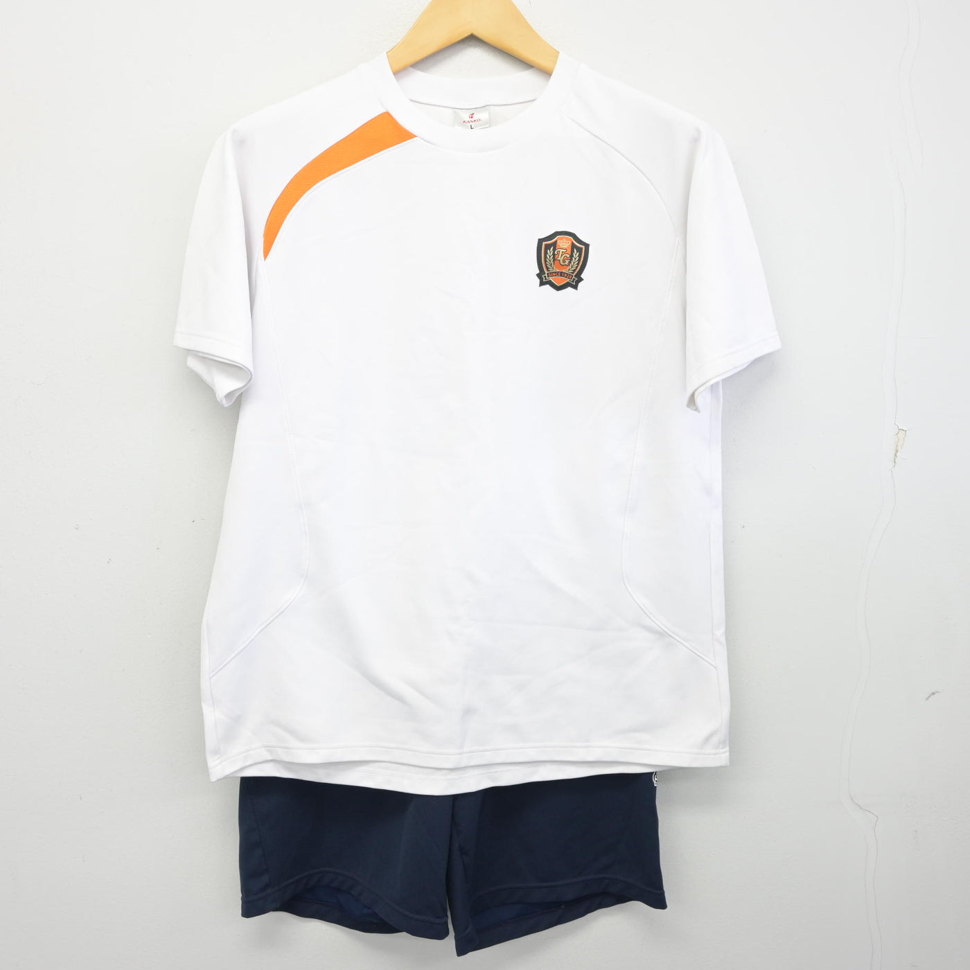 【中古】神奈川県 立花学園高等学校 女子制服 2点 (体操服 上・体操服 下) sf098452