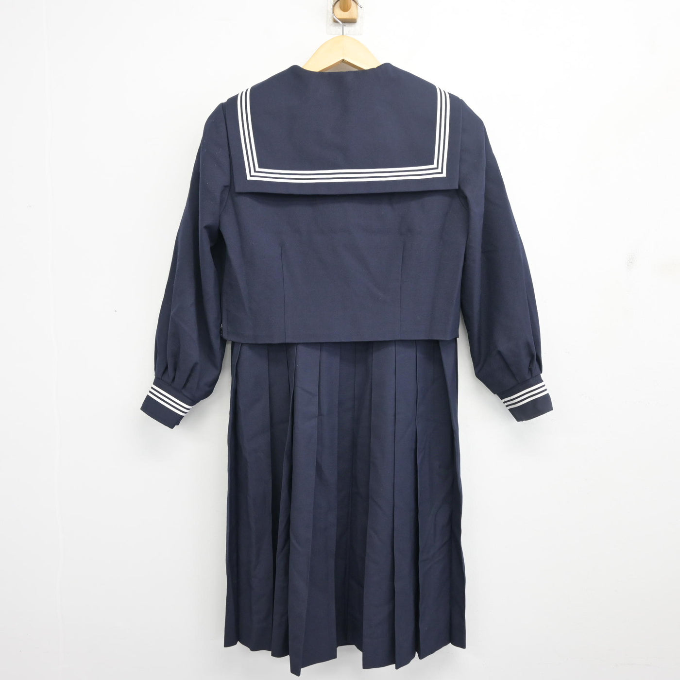 【中古】千葉県 柏第三中学校 女子制服 3点 (セーラー服・ジャンパースカート) sf098483