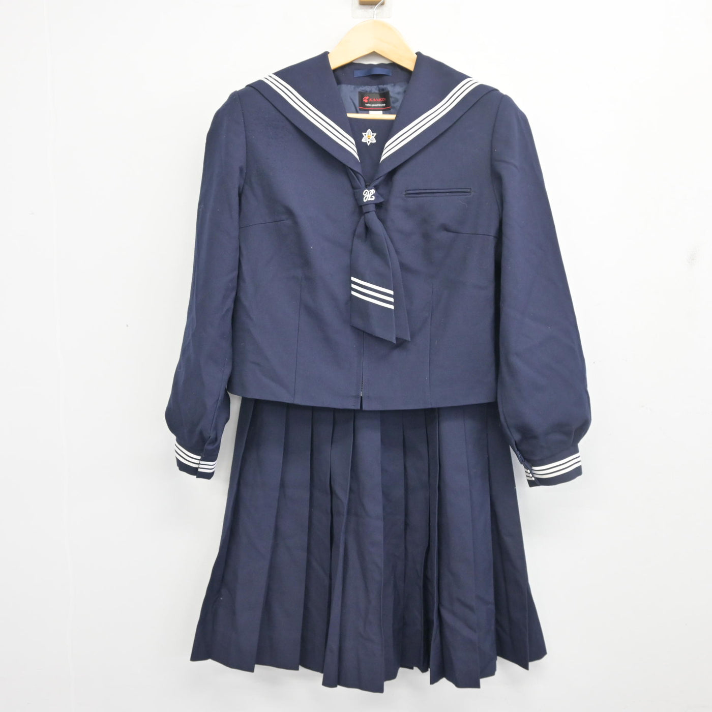 【中古】千葉県 市原市立若葉中学校 女子制服 4点 (セーラー服・スカート) sf098486