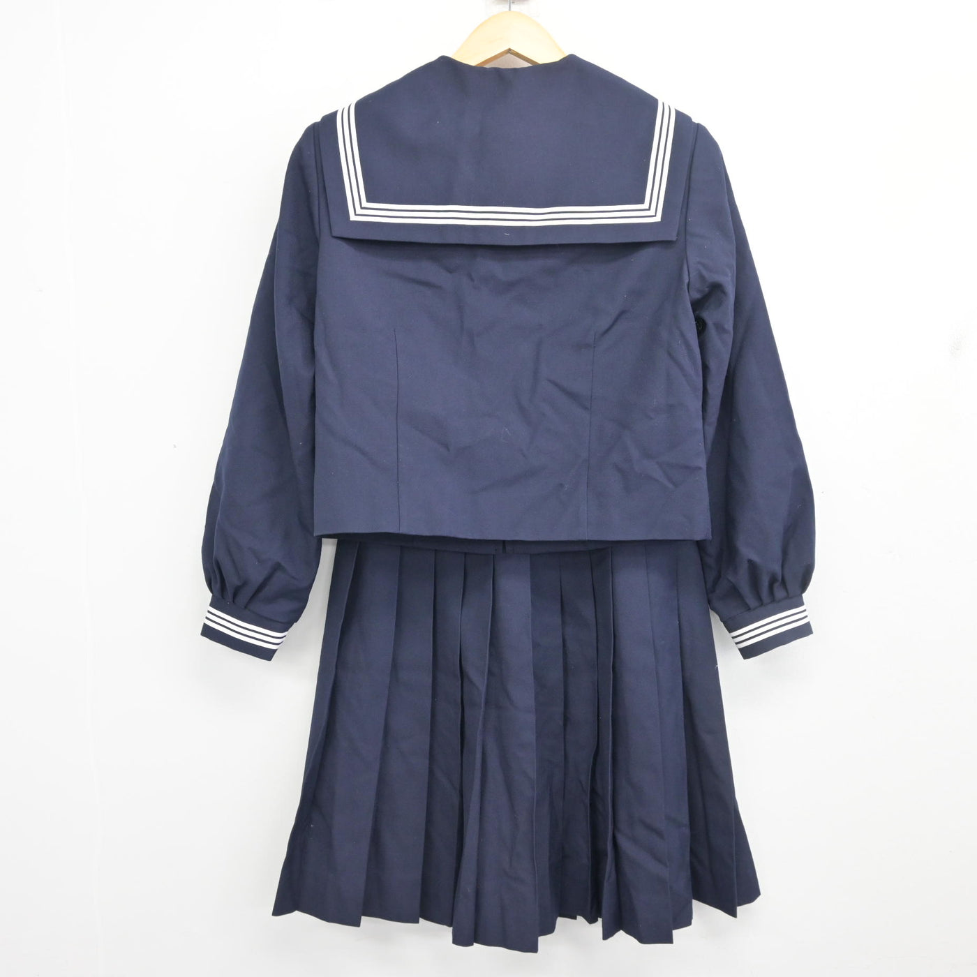 【中古】千葉県 市原市立若葉中学校 女子制服 4点 (セーラー服・スカート) sf098486
