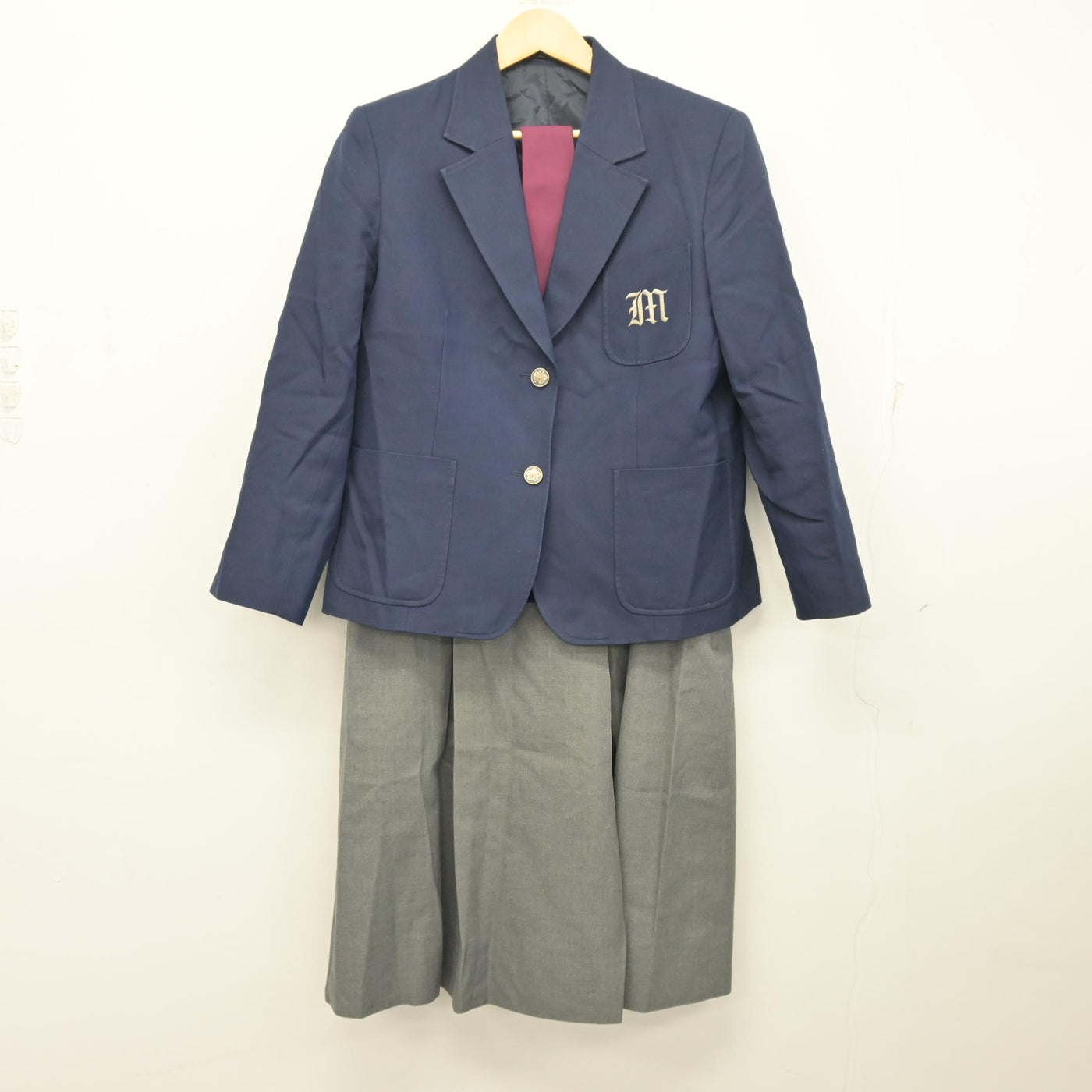 【中古】神奈川県 南加瀬中学校 女子制服 4点 (ブレザー・ベスト・スカート) sf098495