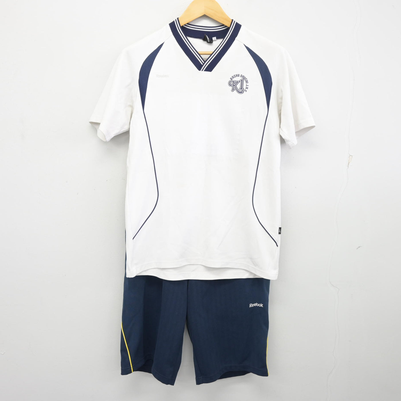 【中古】福岡県 香椎第一中学校 女子制服 2点 (体操服 上・体操服 下) sf098522
