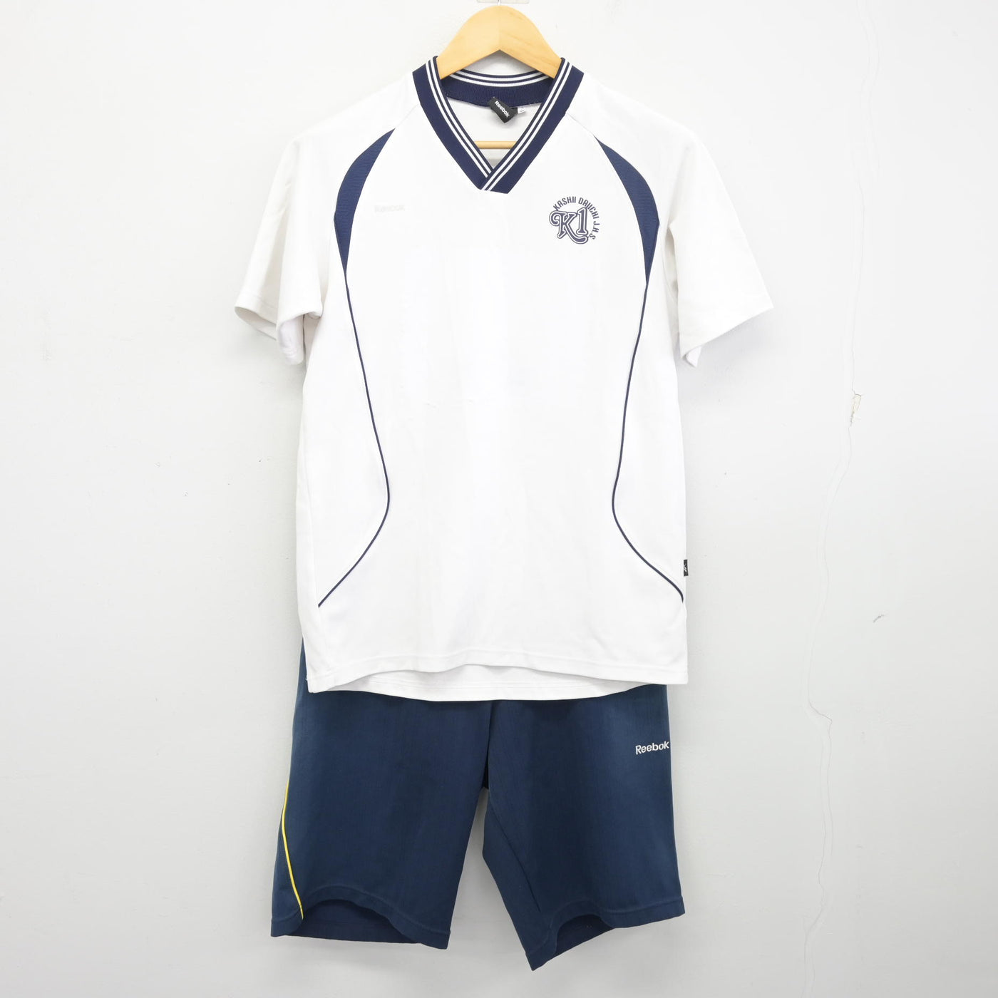 【中古】福岡県 香椎第一中学校 女子制服 2点 (体操服 上・体操服 下) sf098524