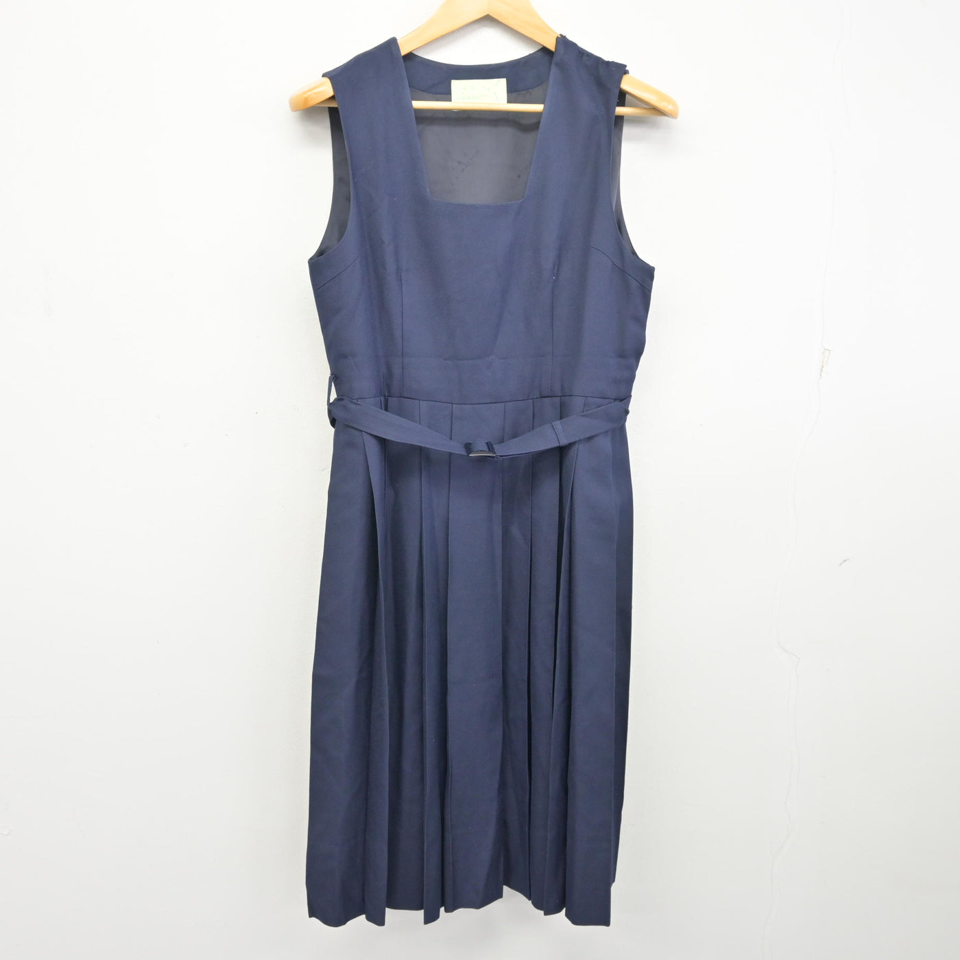 【中古】福岡県 香椎第一中学校 女子制服 2点 (セーラー服・ジャンパースカート) sf098526