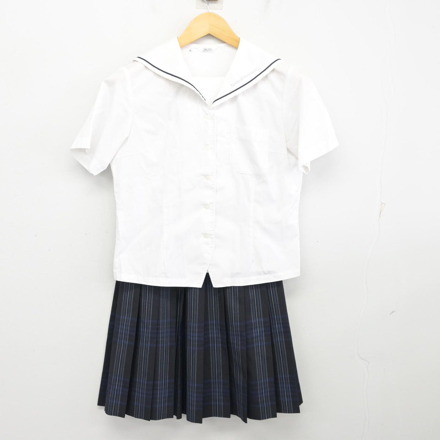 【中古】埼玉県 川口市立高等学校 女子制服 2点 (セーラー服・スカート) sf098610