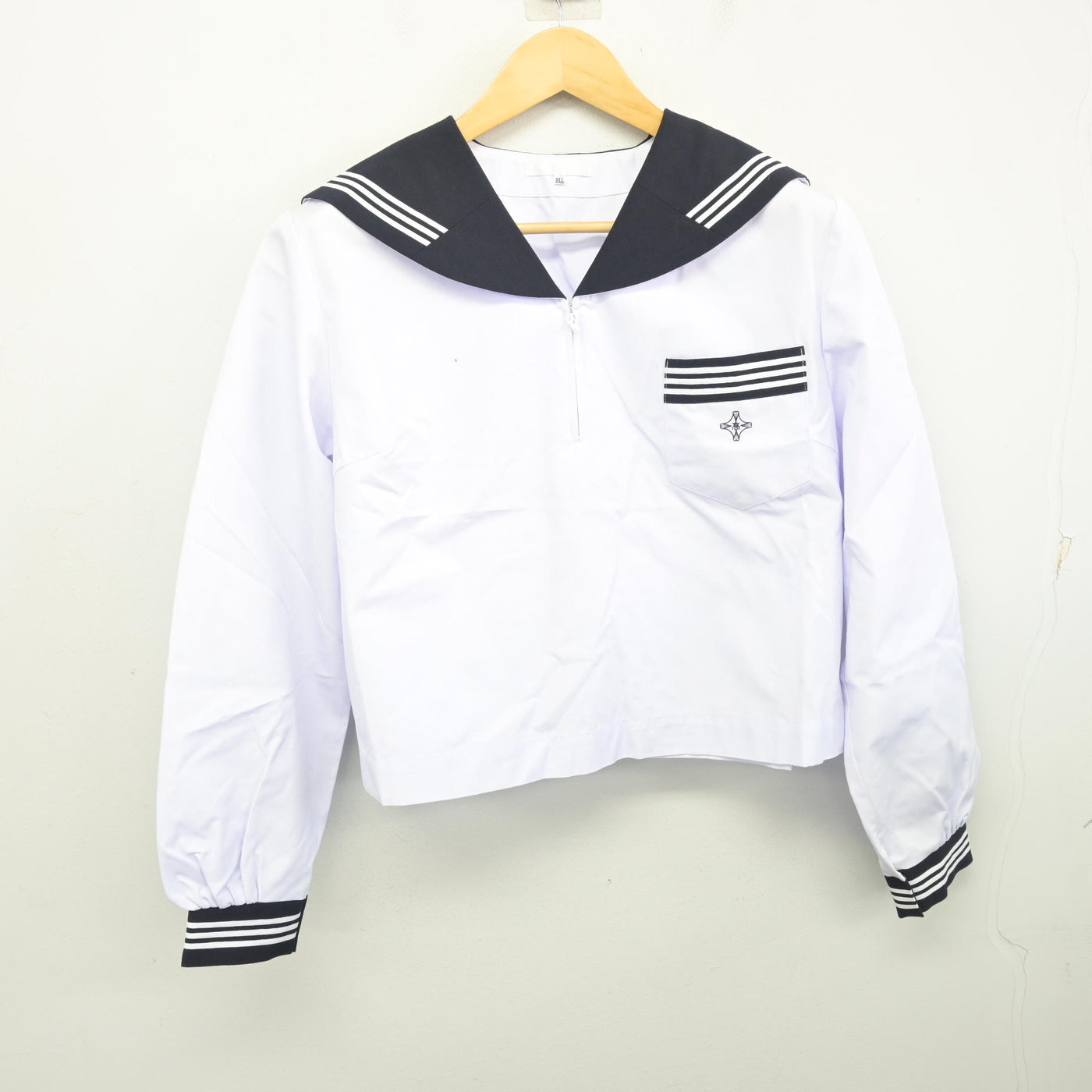 【中古】茨城県 鉾田第二高等学校 女子制服 2点 (ニット・セーラー服) sf098646
