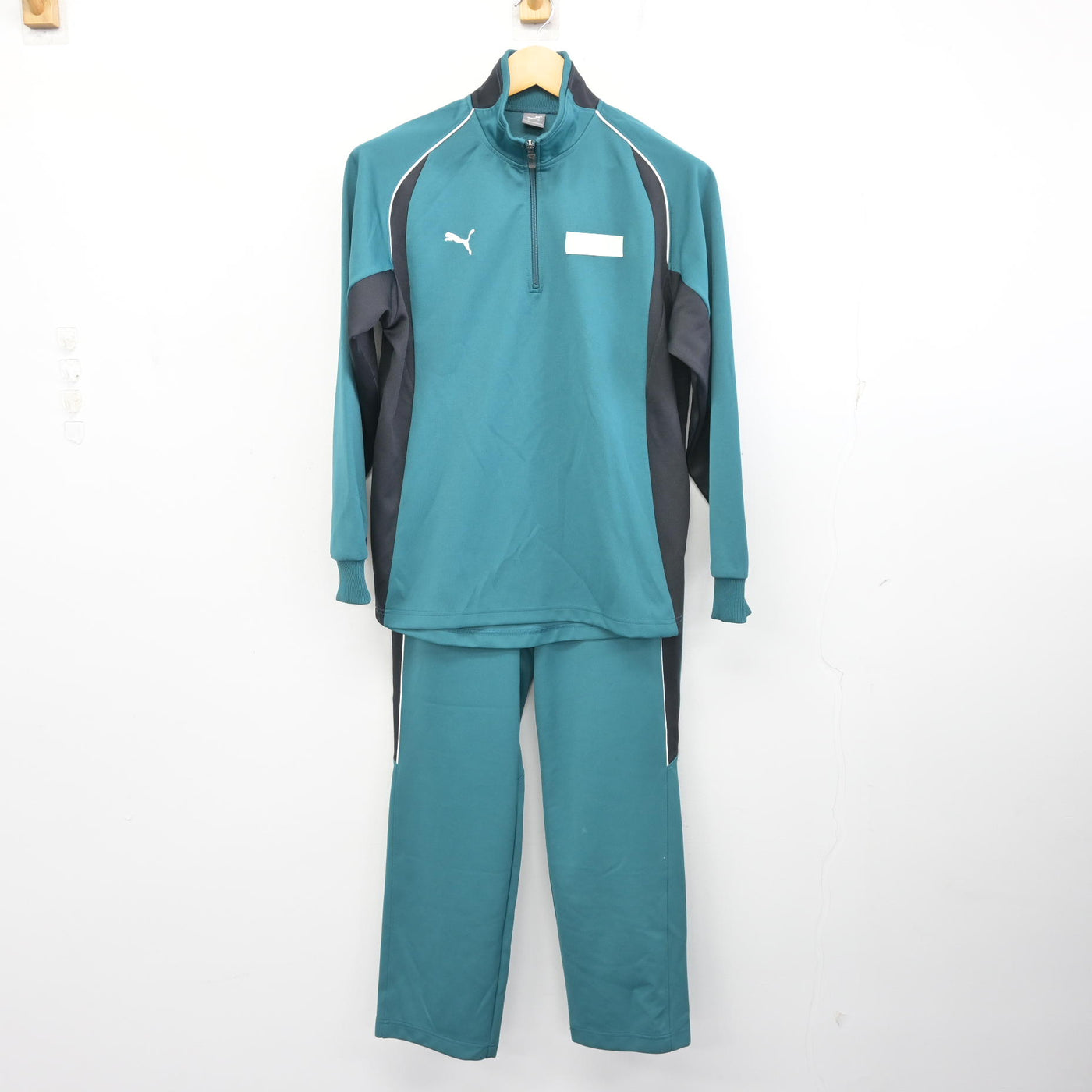 【中古】大阪府 箕面自由学園高等学校 女子制服 2点 (ジャージ 上・ジャージ 下) sf098721