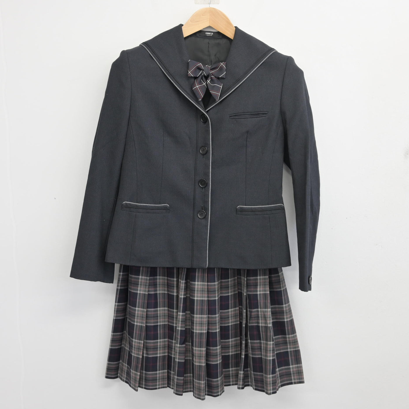 【中古】北海道 札幌光星高等学校 女子制服 4点 (ブレザー・ニットベスト・スカート) sf098755