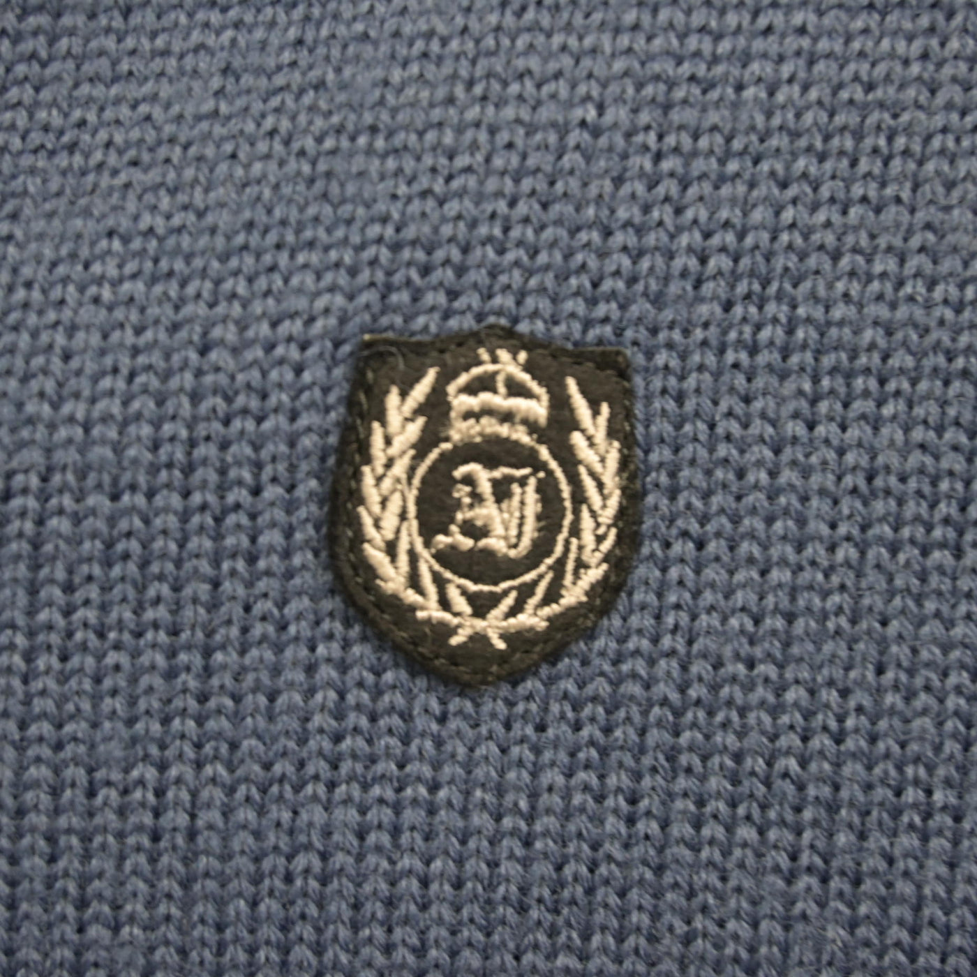 【中古】北海道 札幌英藍高等学校 男子制服 2点 (ニット・シャツ) sf098758