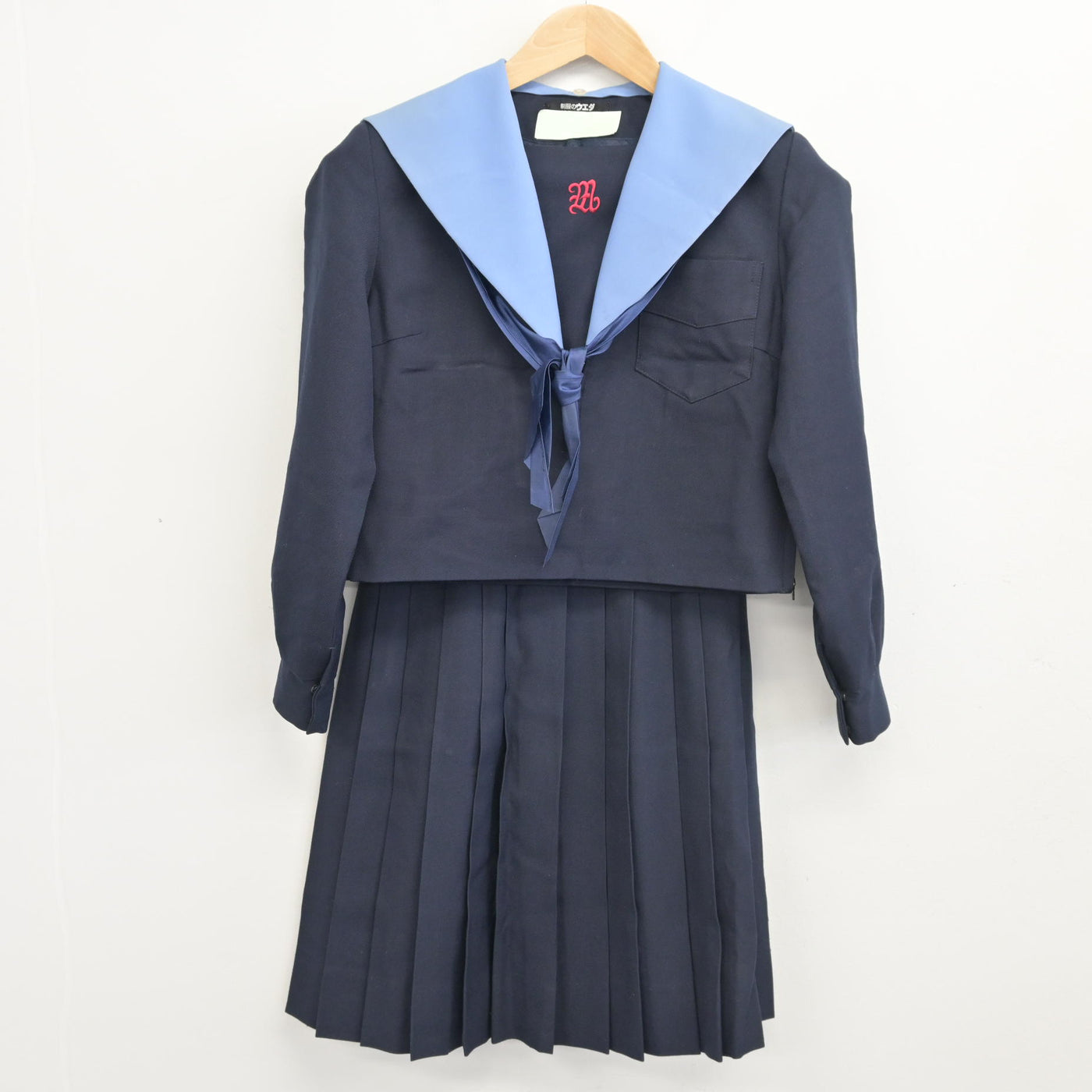 【中古】大阪府 宮山台中学校 女子制服 4点 (セーラー服・スカート) sf098761