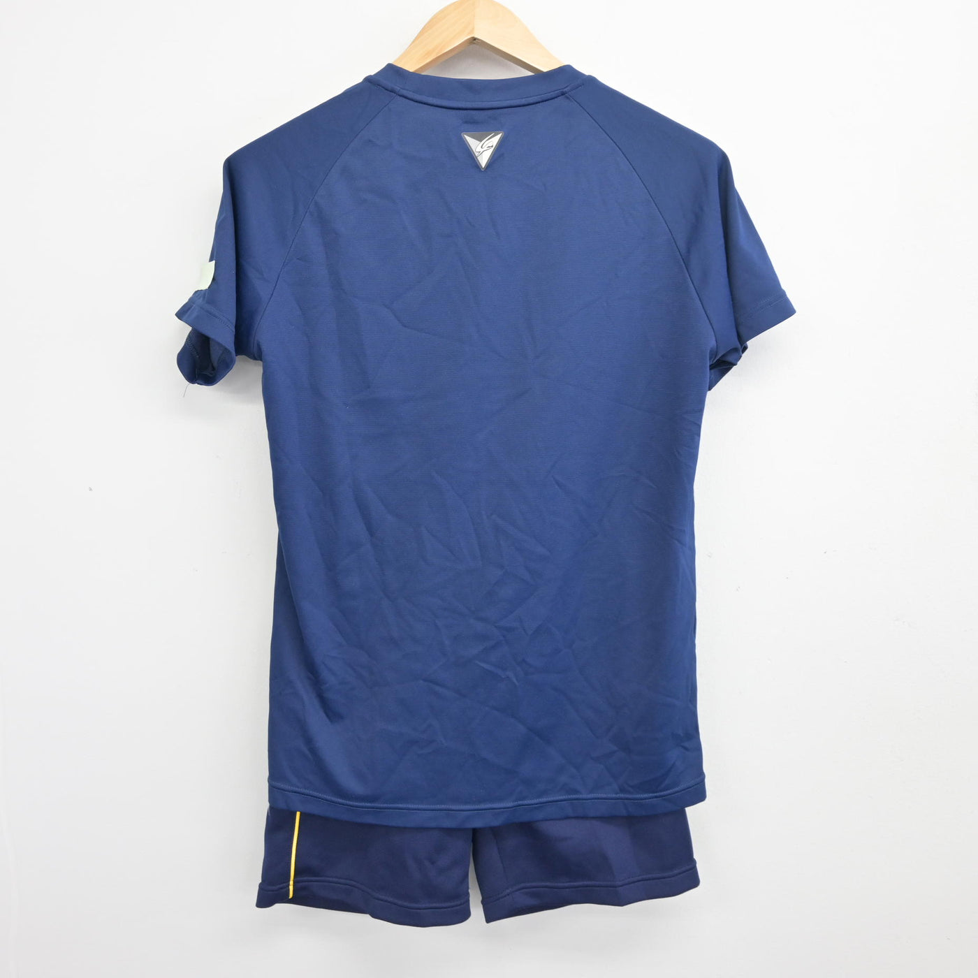 【中古】広島県 崇徳高等学校 女子制服 2点 (体操服 上・体操服 下) sf098773