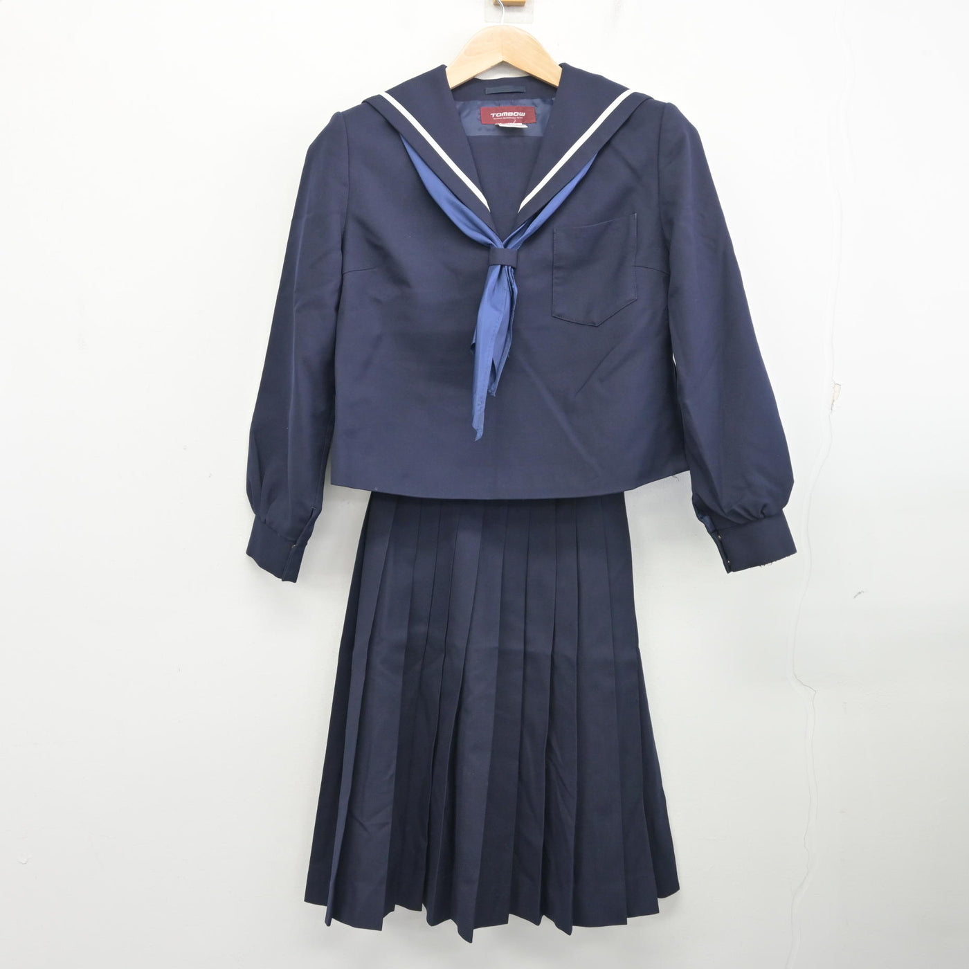 【中古】鳥取県 智頭中学校 女子制服 3点 (セーラー服・スカート) sf098789