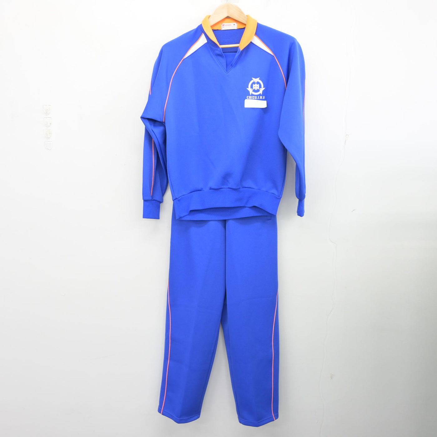 【中古】鳥取県 智頭中学校 女子制服 2点 (ジャージ 上・ジャージ 下) sf098791