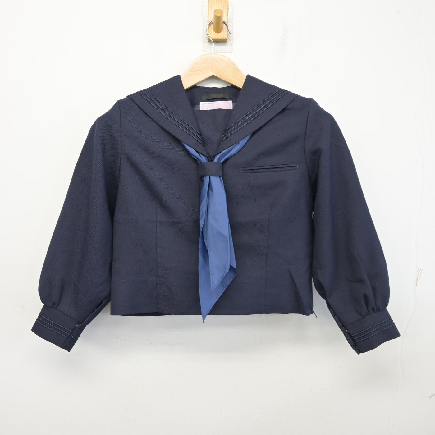 【中古】神奈川県 寒川中学校 女子制服 3点 (セーラー服・ジャンパースカート) sf098825